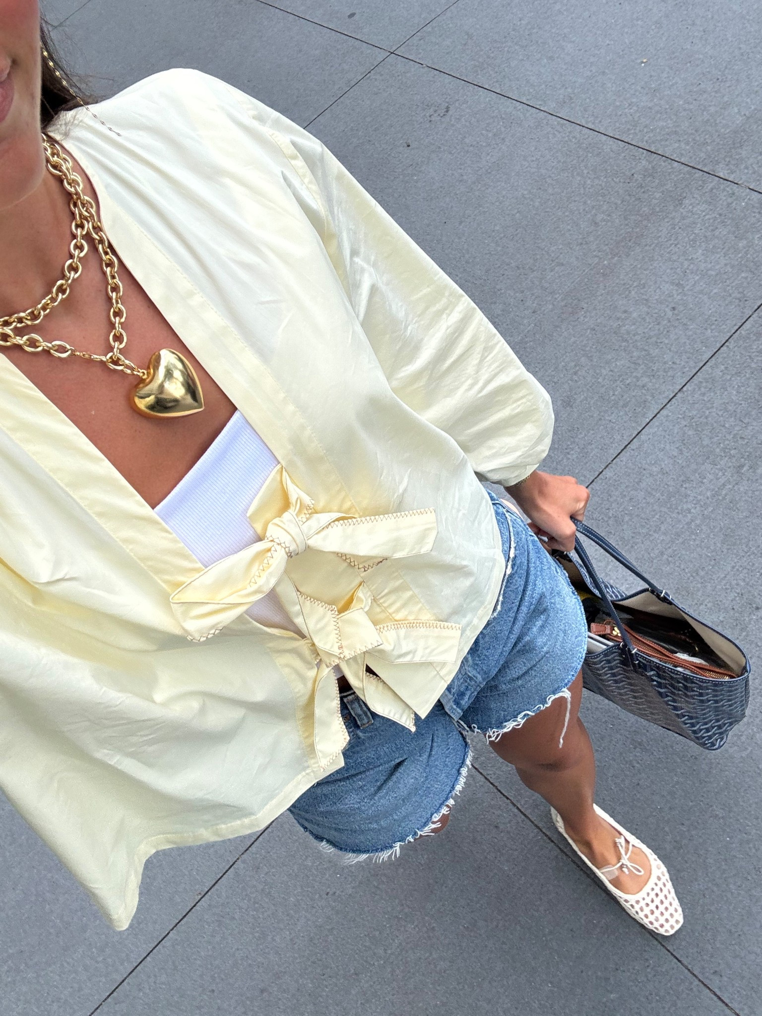 Perfect summer fit if I do say so myself!! I live in these Jean shorts!

Top is Zara so I can’t link🤧