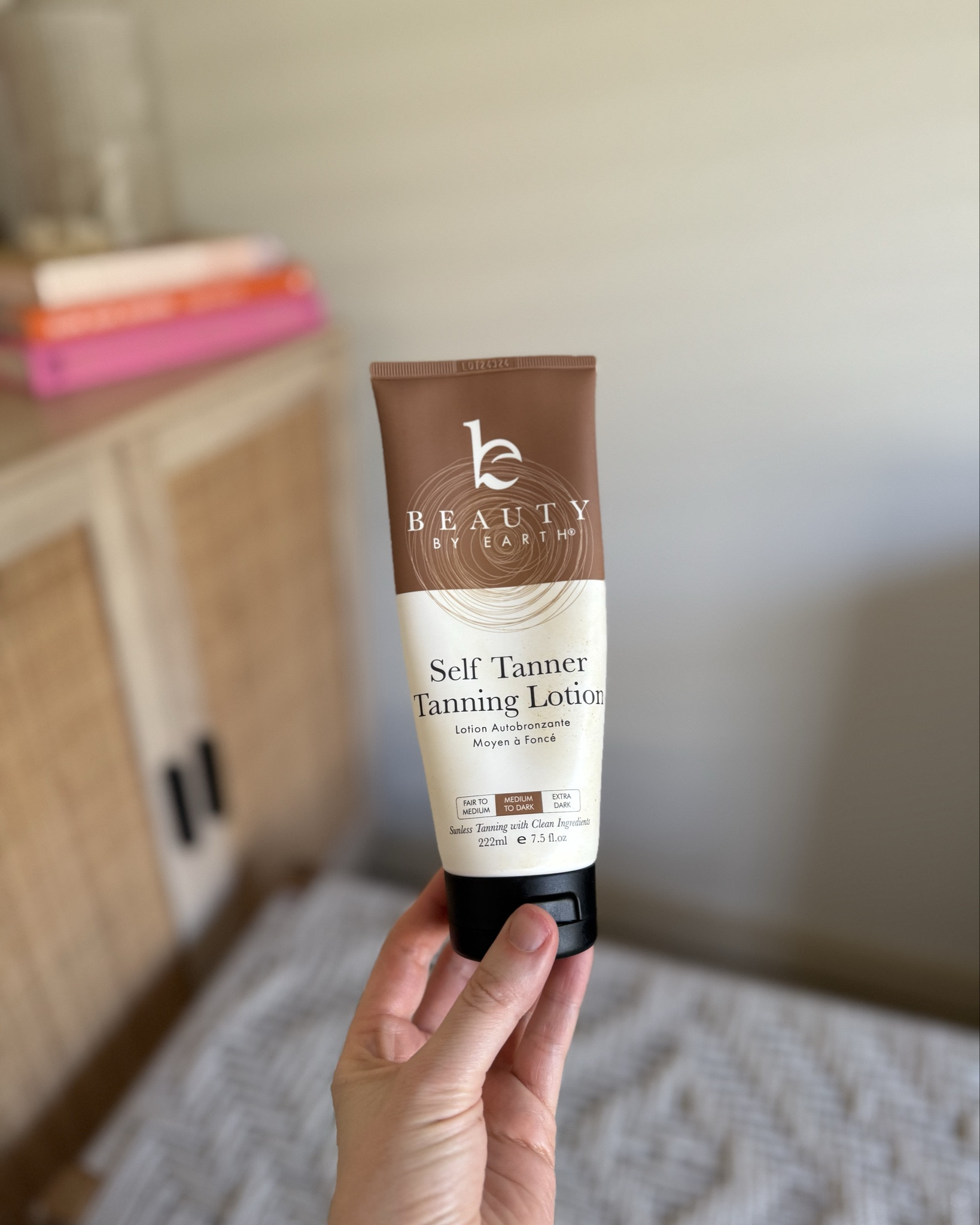 THE BEST TANNING LOTION EVER 🧴🤎✨ stop your scroll because this is all you ever need for the perfect, natural tan! So easy to apply, I’ve never had a problem with it - turns out perfect every time! 

#LTKFindsUnder100 #LTKBeauty #LTKStyleTip