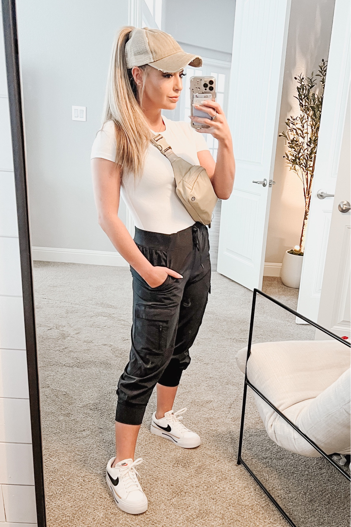 Something about an outfit that blends comfort and style just makes sense! Forever an athleisure girly 🫶🏼

#LTKstyletip #LTKworkwear #LTKfitness