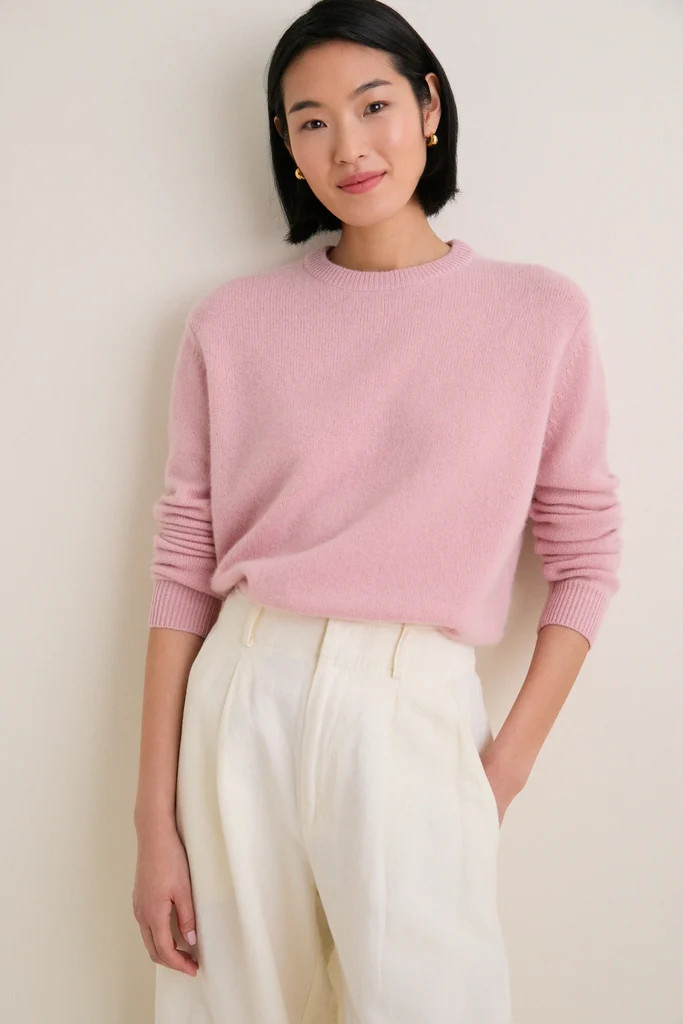 Powder Pink Cashmere Boyfriend Bodie Crewneck | Tuckernuck (US)