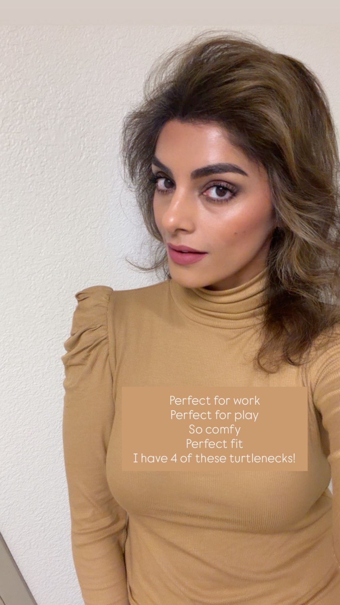 Super super comfy 
Perfect for layering 
So flattering 
Puff sleeves
I got them in all colors!
Wearing size xs
Run TTS to slightly big so maybe size down for a fitted look

#LTKSaleAlert #LTKHoliday #LTKGiftGuide