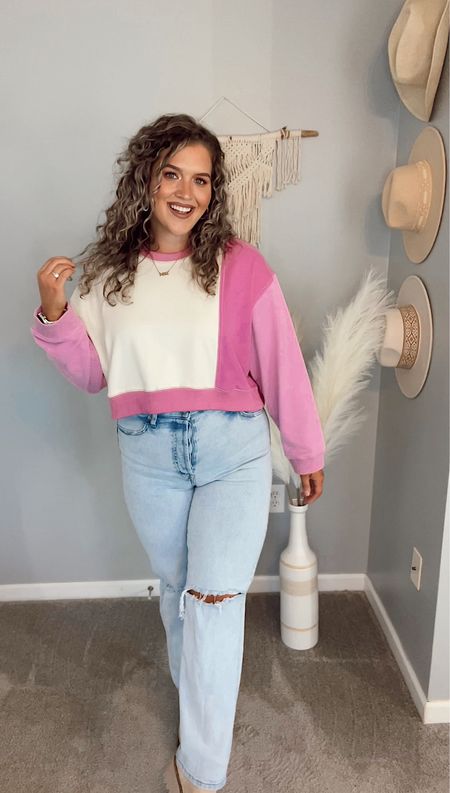 Midsize Casual Fall OOTD 💕
Jeans: 12
Top: Lovely + Blush, size L use discount code: ASHLEYBEHRENDS 
#fallfashion #fallstyle #midsizeoutfits #falloutfits #pullover #boutiquefashion #howtostyle #whattowear #styleinspo #ootd #curvyfashion #denim #jeans #curvydenim #straightlegjeans #distressedjeans #boots #booties #chelseaboots #lugboots #colorblock #casualoutfits #everydayoutfits 

#LTKstyletip #LTKcurves #LTKunder50