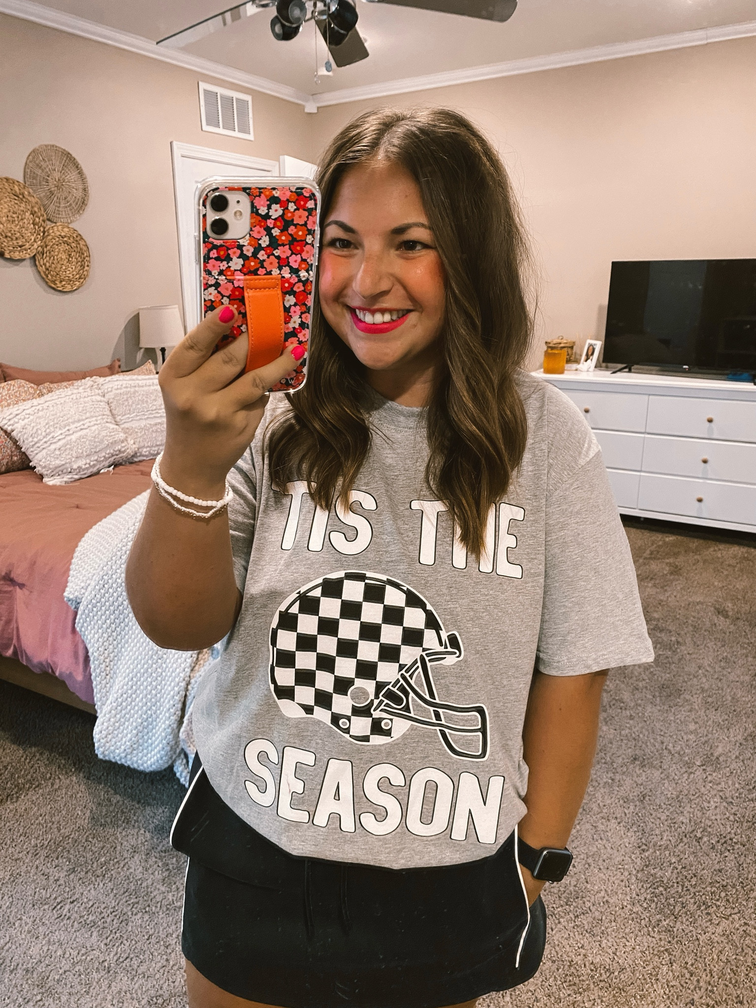 Y’all know I looove dressing up for game days!!! 😍🏈🫶🏻 Skort is Target & tee is Pink Lily.

skort: fits true to size // wearing a large
tee: fits true to size // wearing a large

#LTKFindsUnder50 #LTKStyleTip #LTKFindsUnder100