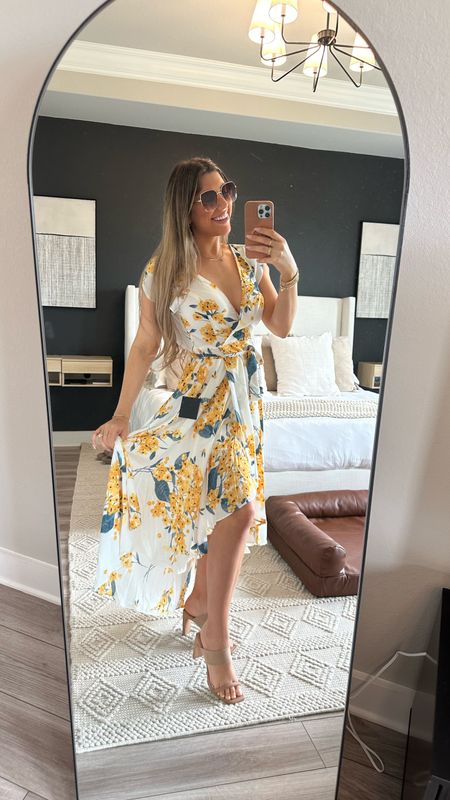 Put me on a boat in the middle of the Caribbean & hand me a cocktail! This dress is so fun, would be great to bring along on vacation and dance the night away! Shoes are sold out so I’ve linked similar options! ✨💛

#LTKtravel #LTKstyletip