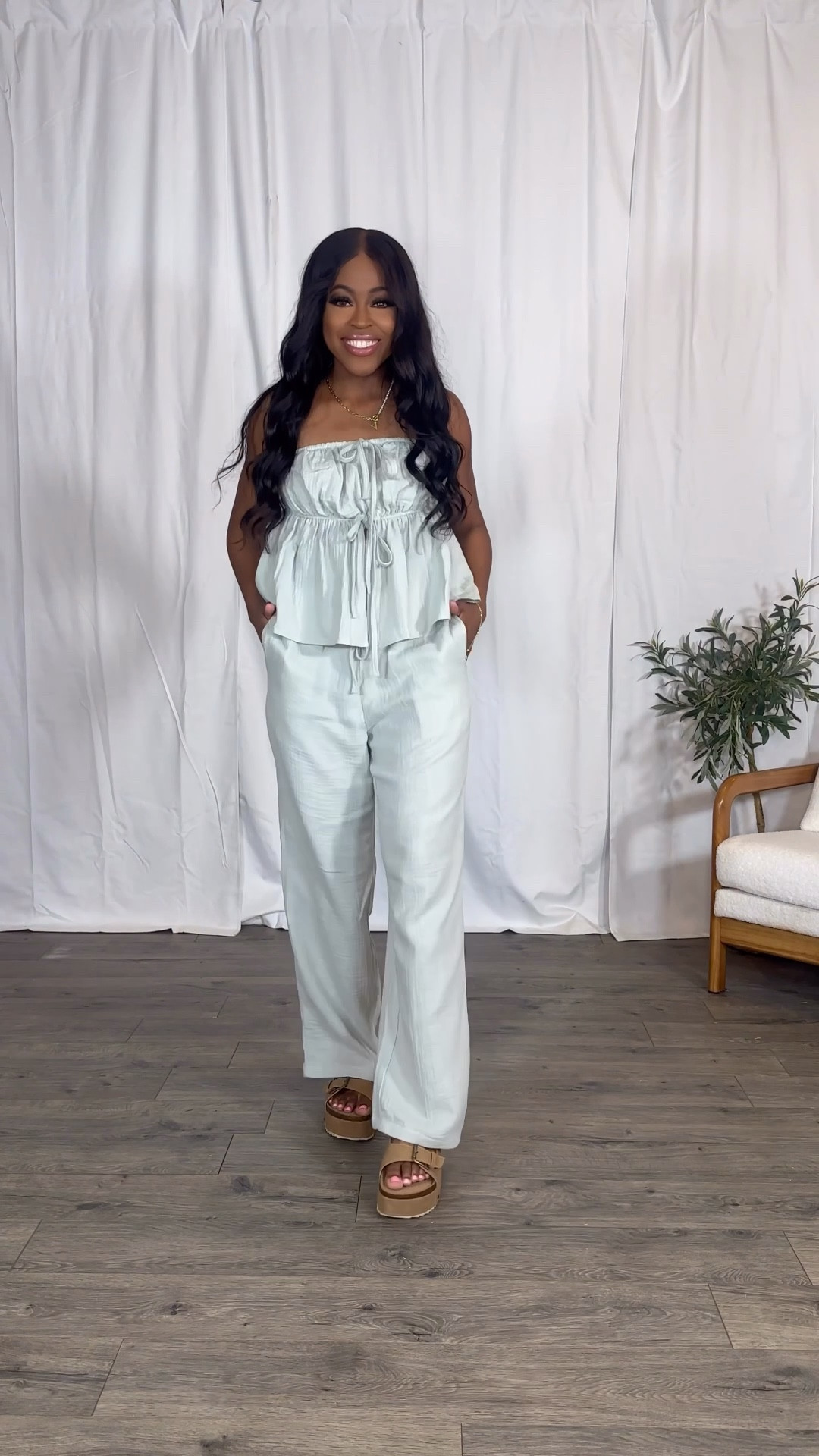 Wearing a size small, adjustable waistband & grip on the top of the bust area so it stays put. I went with my normal size in the sandals.



Spring outfits 2026, linen set, two piece set, summer outfit, casual spring outfits 

#LTKootd