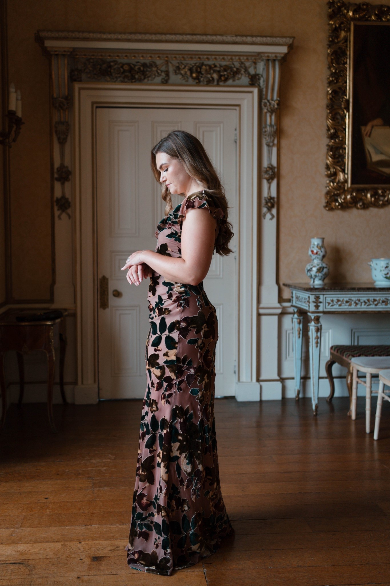 The most flattering dress with gorgeous ruching! Perfect for a fall wedding! OLIVIAWARDROBE15 for 15% off

#LTKautumn #LTKdatenight #LTKwedding