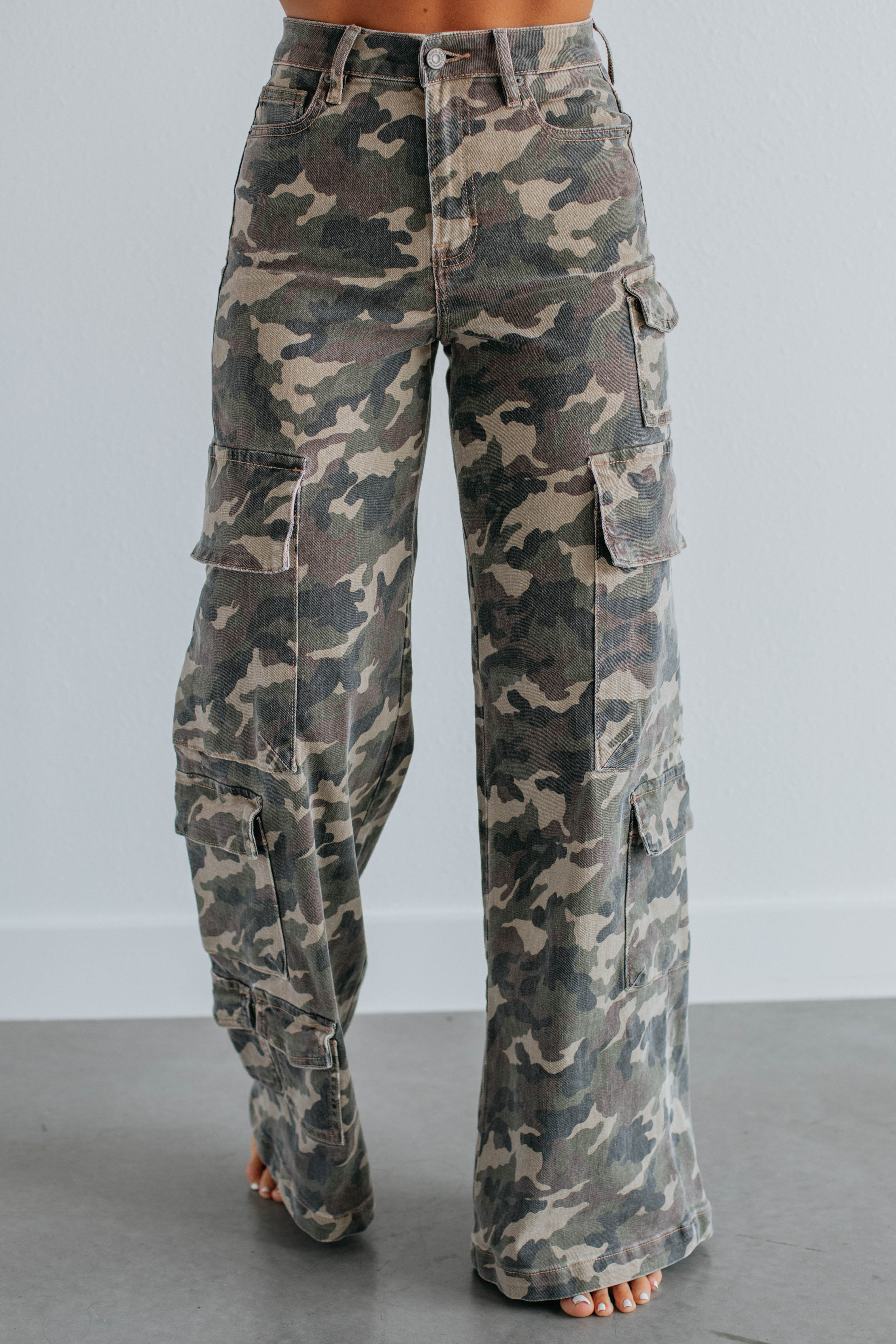 Nori Hidden Cargo Jeans - Camouflage | Wild Oak Boutique