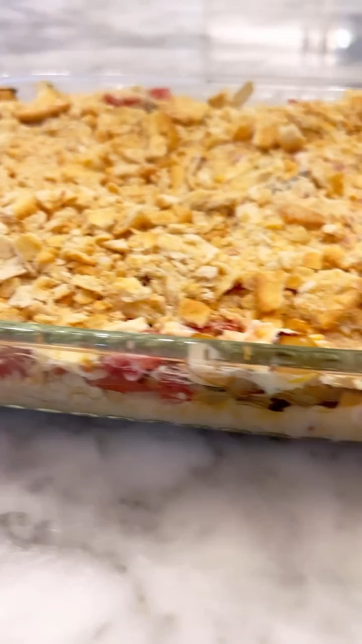 Tomato Pie (4th of May SSI recipe) 
1 box Ritz crackers
2 28 oz cans diced tomatoes 
1 large onion (sautéed with butter) 
2 cups mayo 
1 cup cheddar cheese 
1 cup Parmesan cheese 
1 tbsp basil (I prefer fresh but didn’t have any) 

Follow directions in video. Bake on 350 degrees for 25 minutes or until bubbly and golden brown. Enjoy ~XXAP