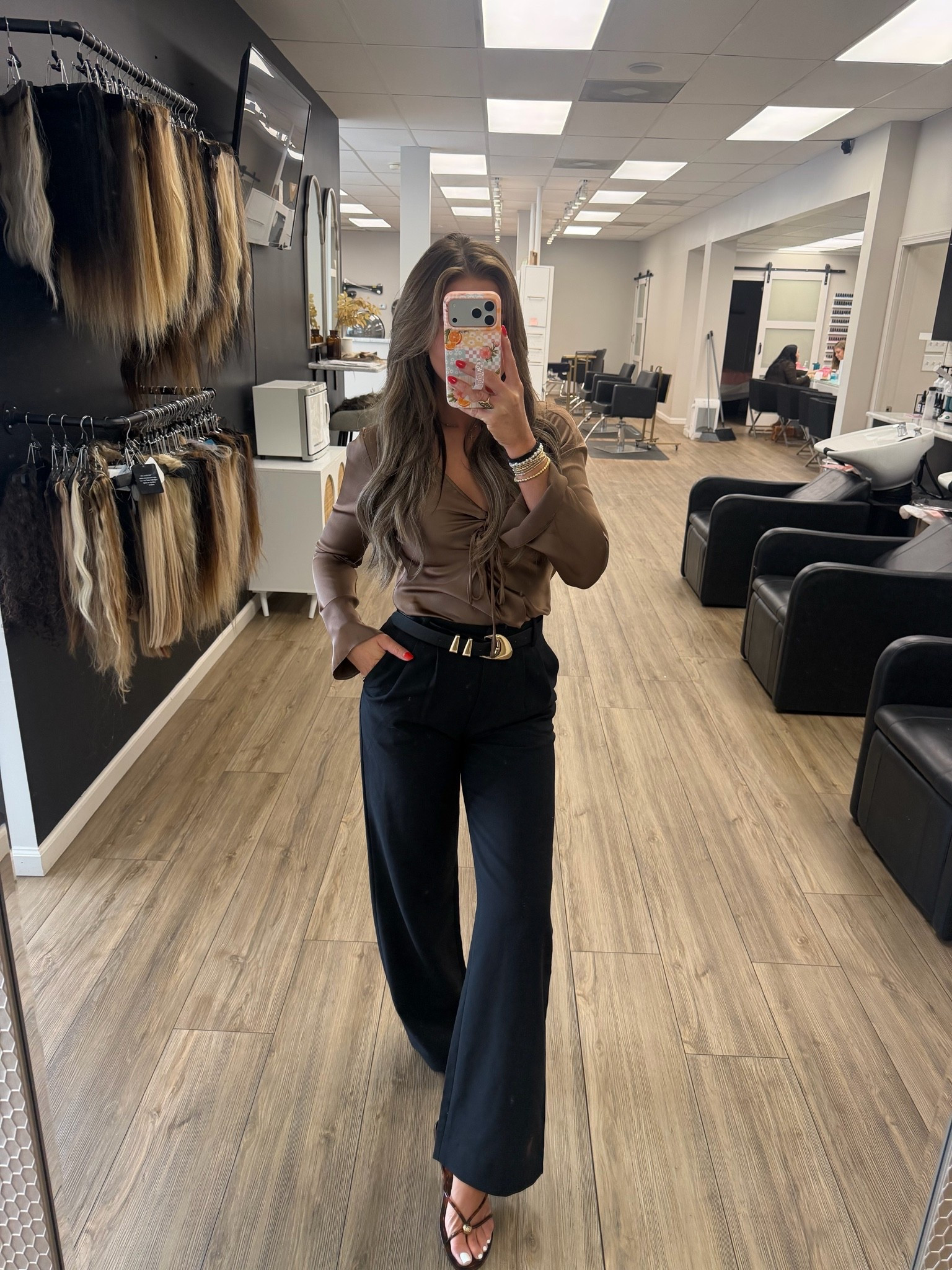 Business casual 🤎🖤🤪

The top is Zara from a year or so ago & I no longer can find the link!

#LTKxAbercrombie #LTKdayinmylife #LTKootd