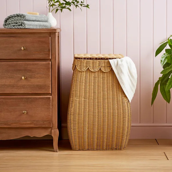 Heart and Soul Scalloped Laundry Basket | Dunelm (migrated)