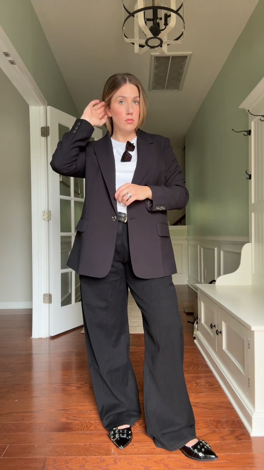 Chic night out! 

#blazer #falloutfit #outfitinspo

#LTKMidsize #LTKFindsUnder100 #LTKStyleTip