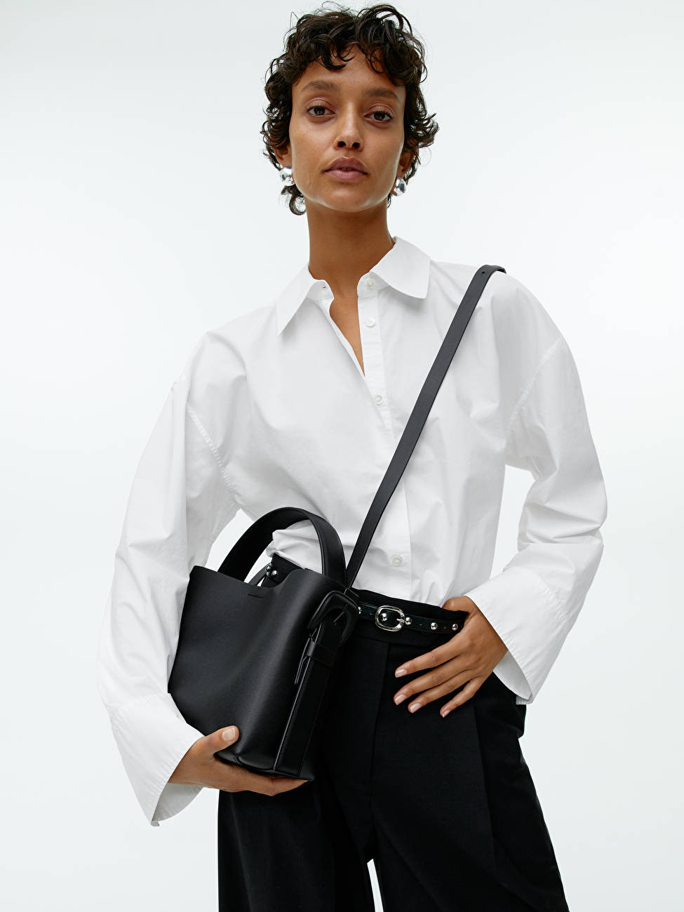 Leather Crossbody Bag | ARKET (US&UK)