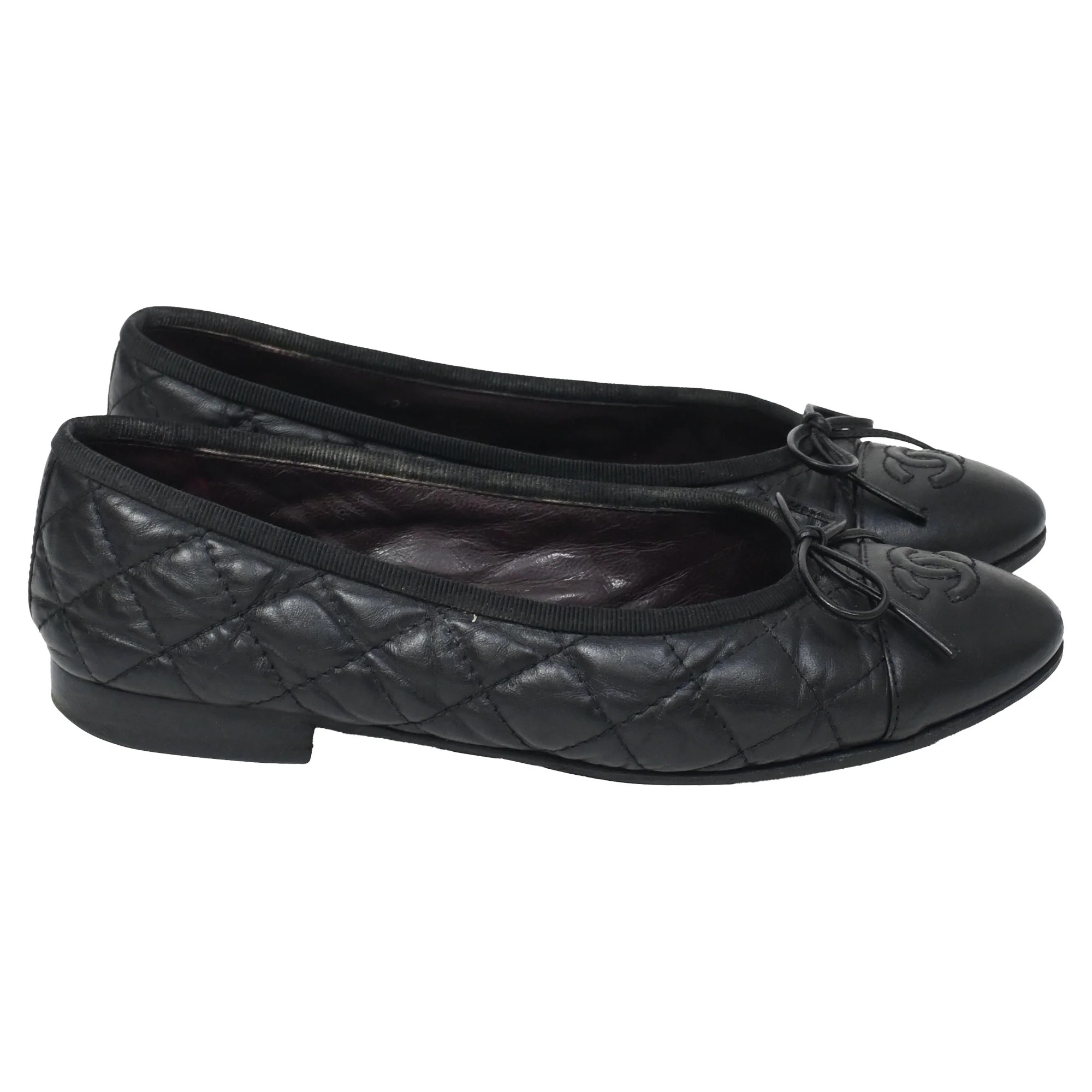 Chanel CC Cap Toe Quilted Ballet Flats in Black Leather | Shop Simon