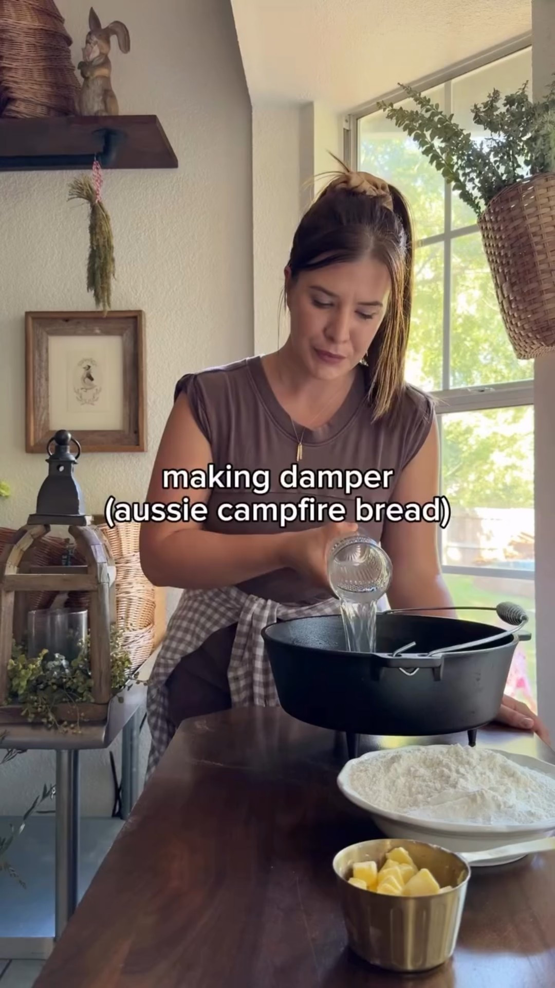 Aussie damper!! This smoky, stodgey bread is my CHILDHOOD. 

It’s usually made with just Self Rising flour and water (in Australia, self rising flour has a raising agent and salt already in it). I added a little butter this time too!

Did I over bake it by about 20 minutes? …….. well yeah💀 🤣 

I did make my own bougie damper recipe a few years ago that has sourdough discard, milk, and butter in it (and doesn’t come with a burnt bottom)… so imma have to make that asap🫡

Would you make this?!

Happy baking! 

#bread #sourdough #breadmaking #damper #aussiefood #aussie #foodie #baking