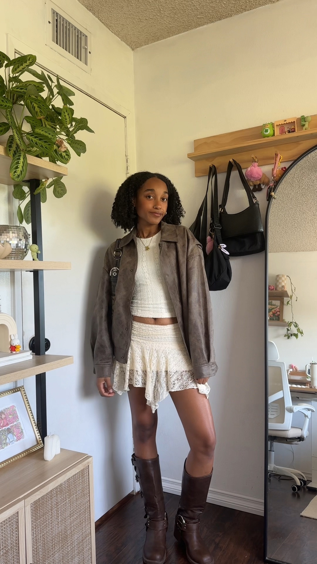 so ready for fall 🍂🤎

princess polly, faux leather jacket, lace skirt, moto boots, fall outfit, fall outfit inspo

#LTKFindsUnder100 #LTKStyleTip #LTKVideo