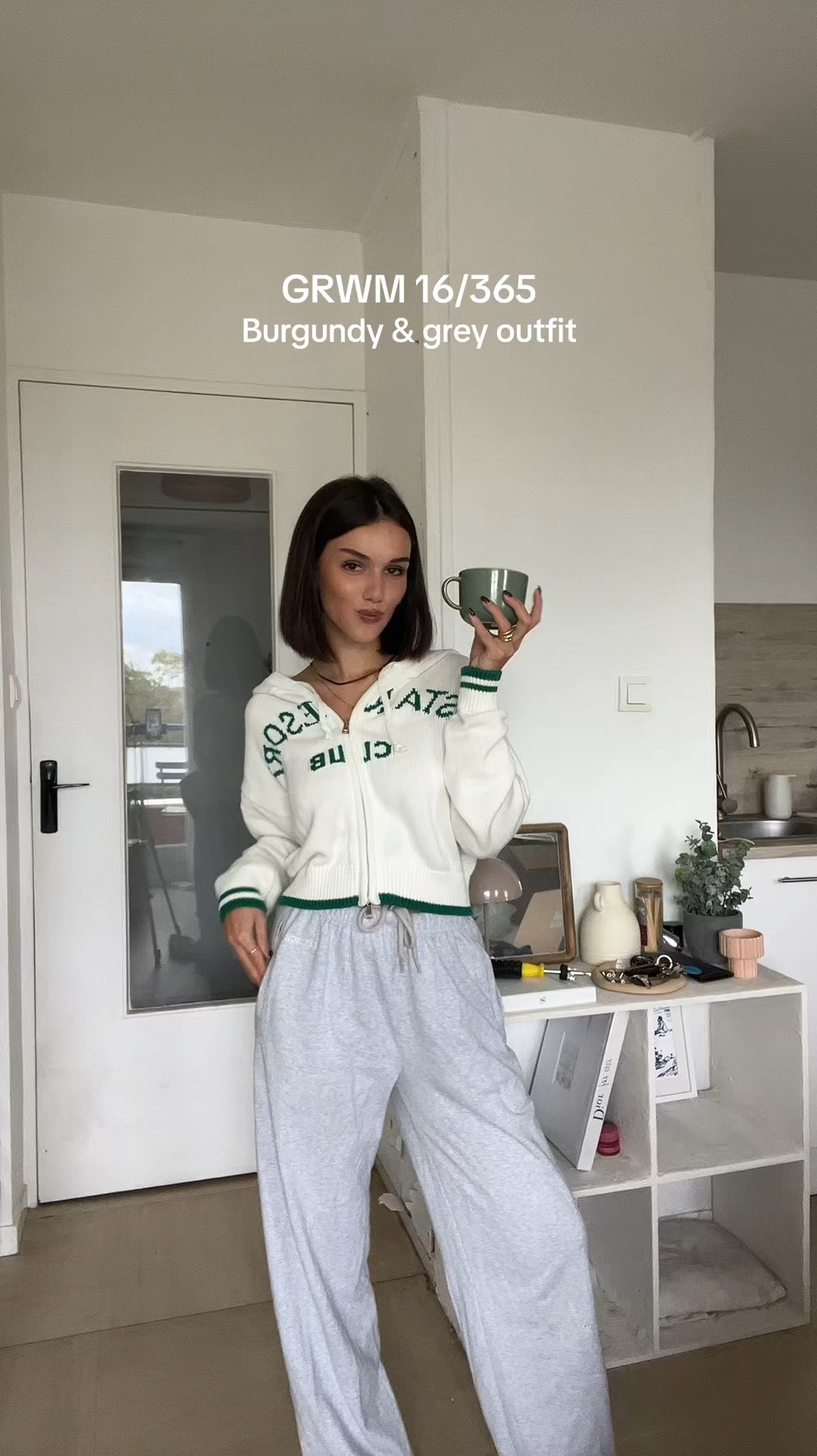 Grey and burgundy outfit for fall



#autumnoutfit #falloutfit #fallfashiontrends #burgundy #grey

#LTKeurope #LTKautumn