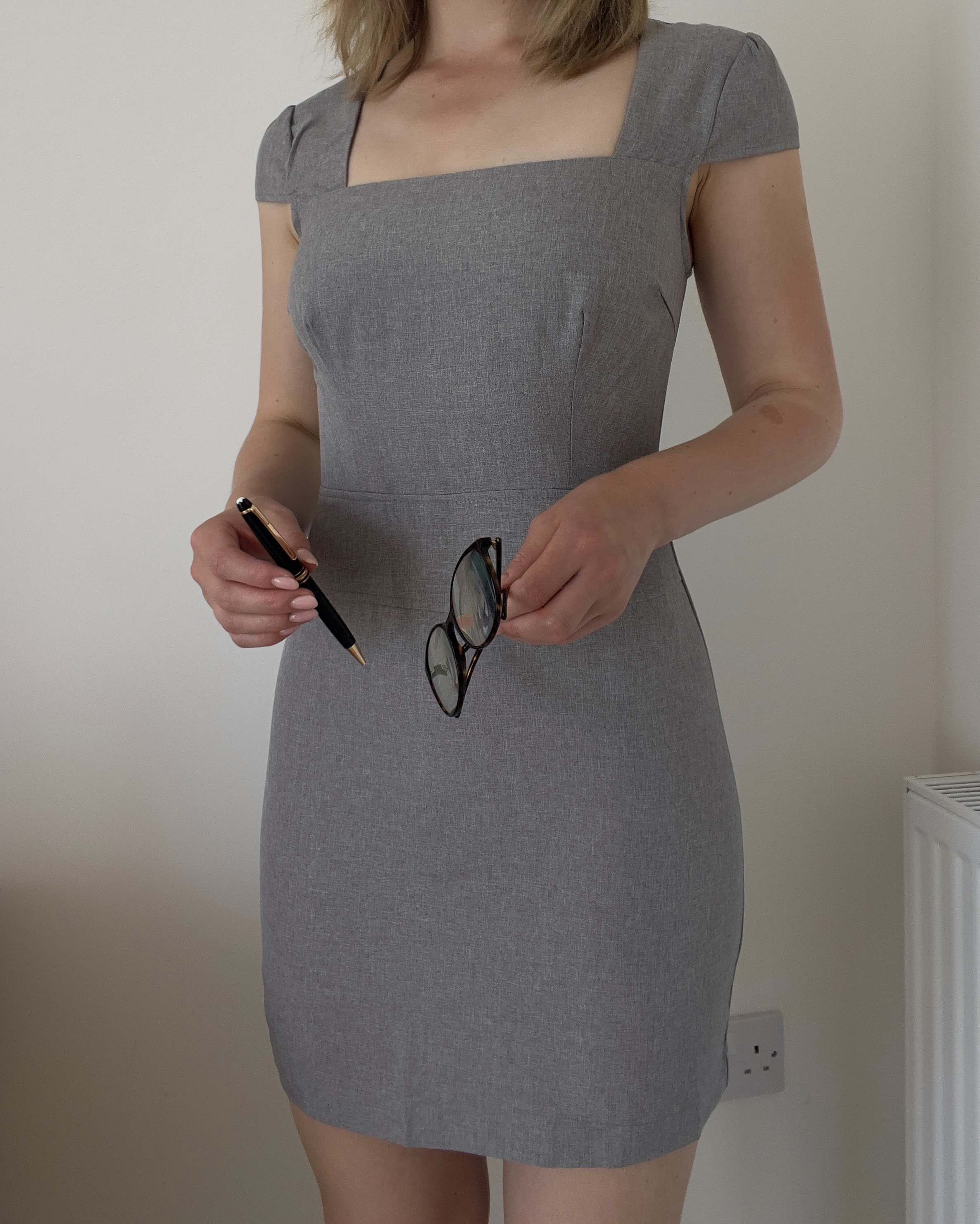 Little grey dress

#LTKuk #LTKluxury #LTKwinter