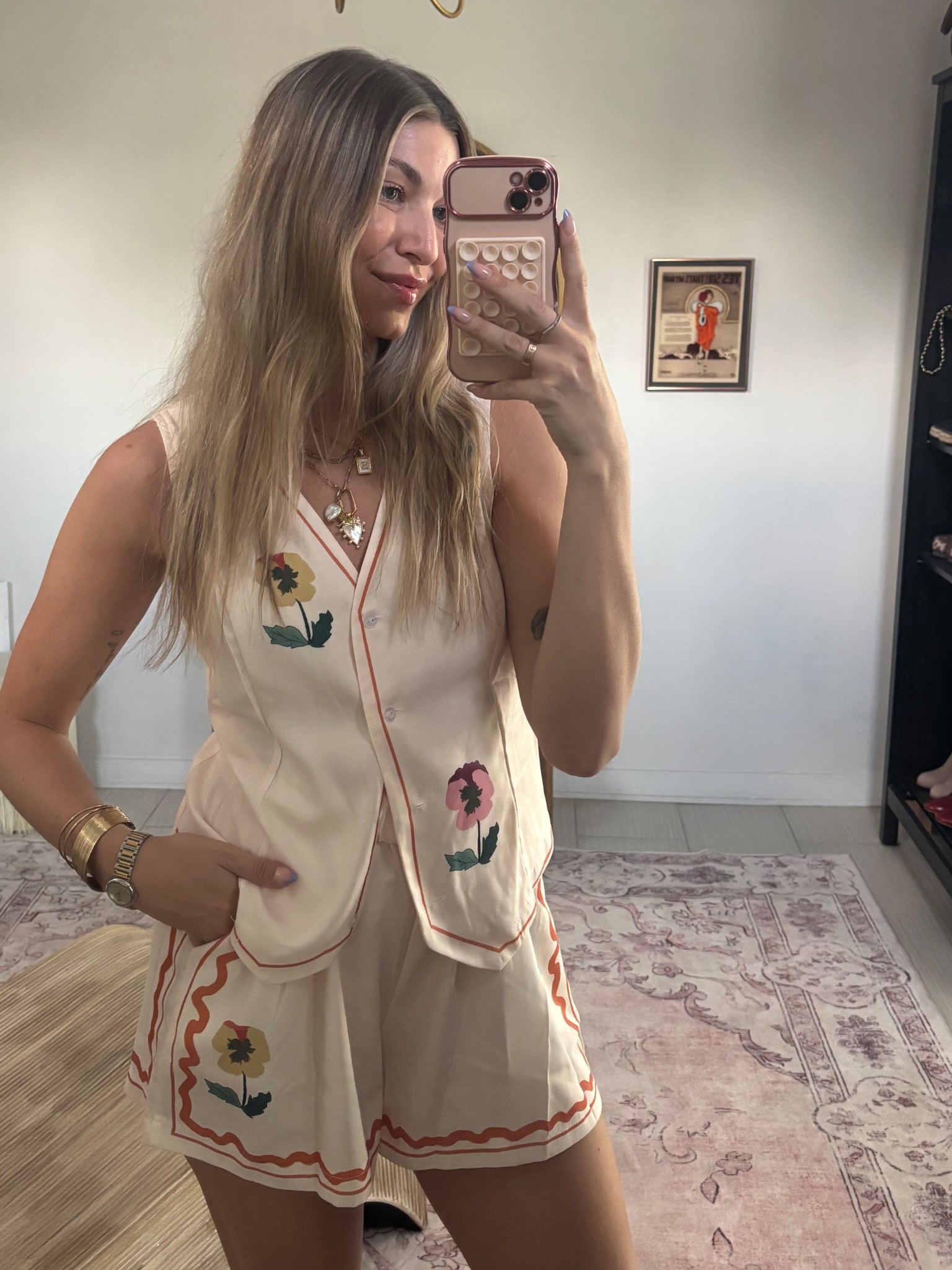 A little Amazon find🫶🏼

#LTKSummerEdit #LTKFindsUnder50 #LTKStyleTip