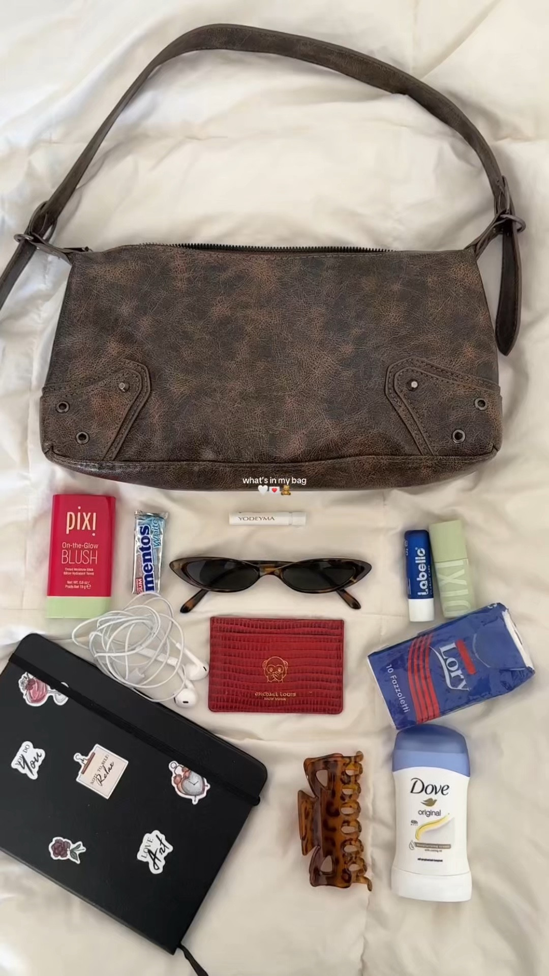 What’s in my favorite fall bag on a daily basis 

#LTKeurope #LTKbeauty #LTKbag