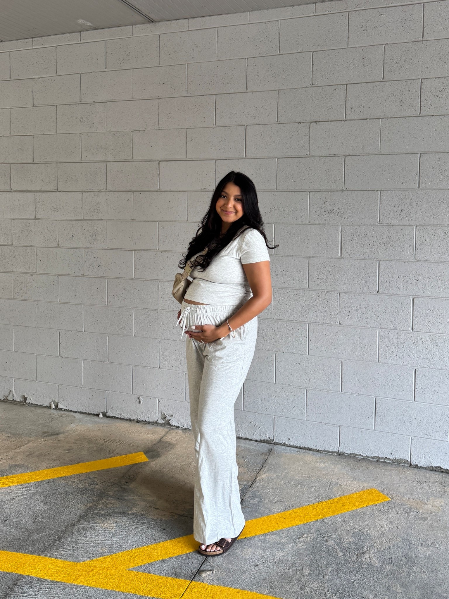 Bump friendly two piece set 🤍

#LTKBump #LTKStyleTip #LTKFindsUnder50