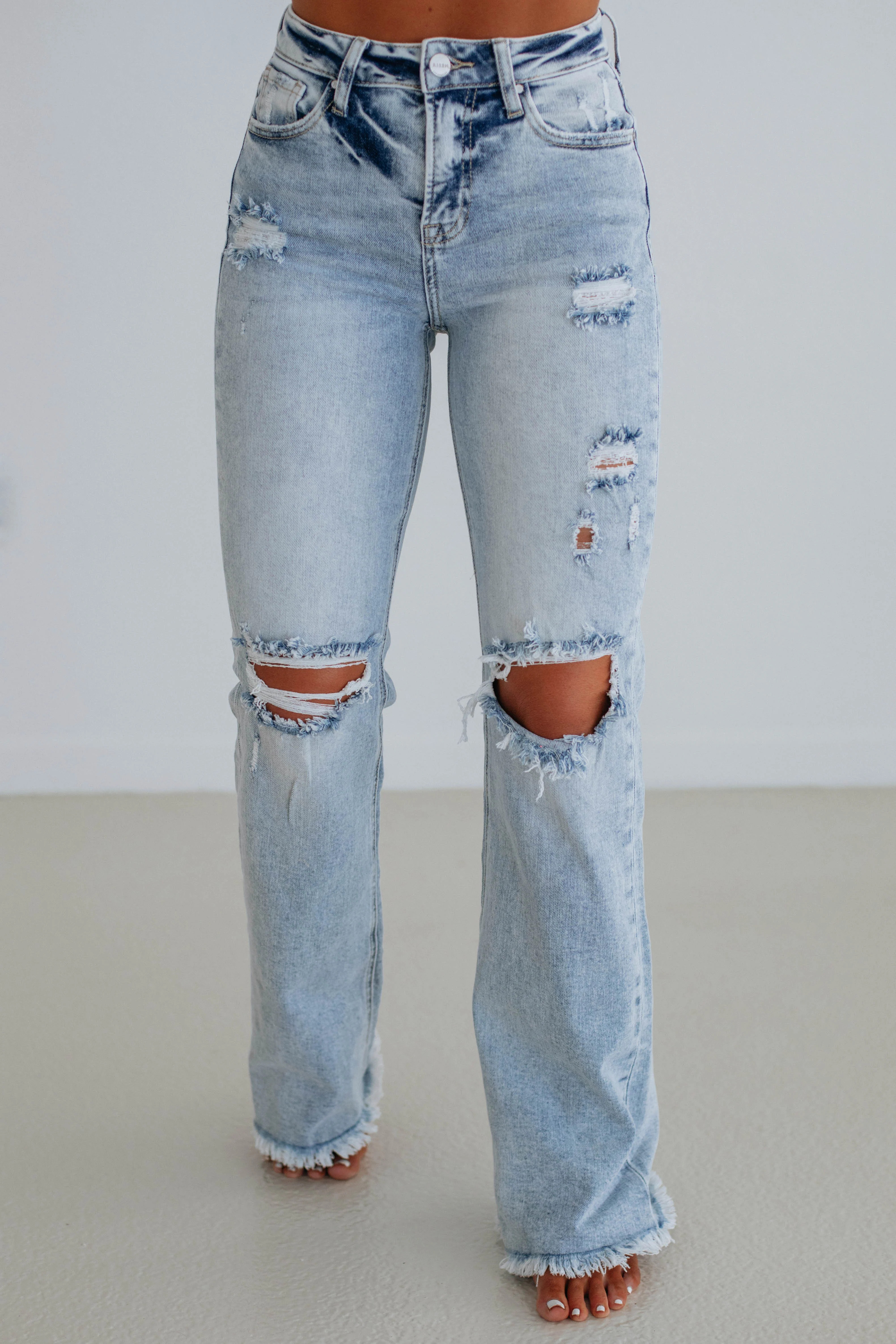 Eloise Risen Jeans - Light Wash | Wild Oak Boutique