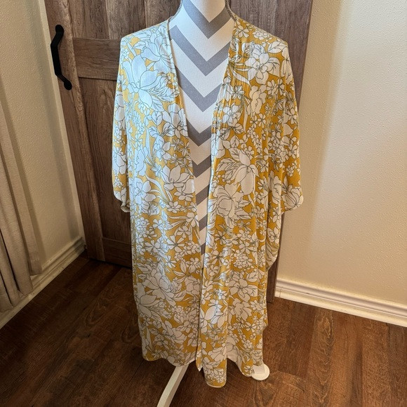 O’Neill yellow floral tropical kimono flowy cardigan swimsuit coverup beach top | Poshmark