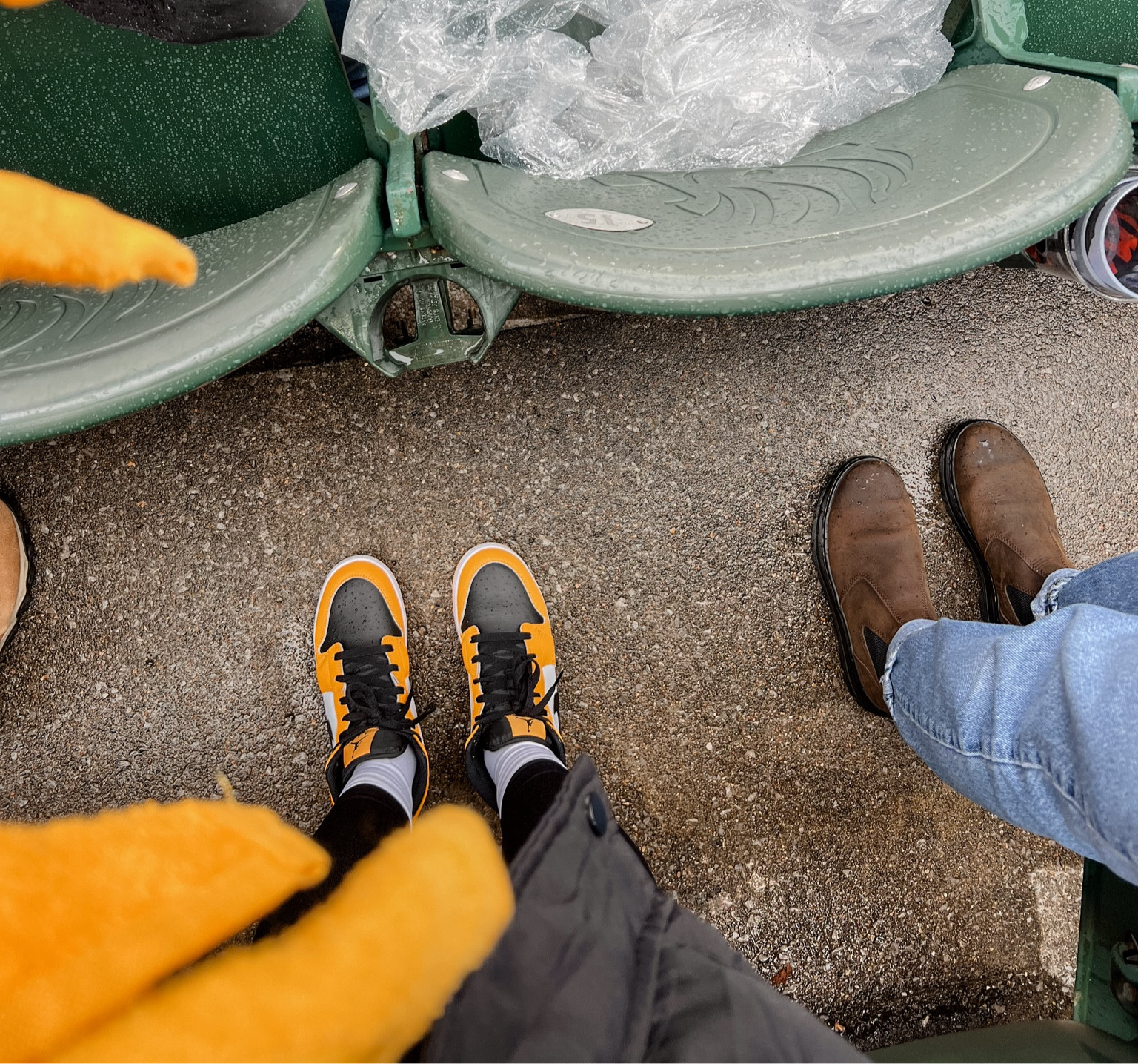 Pittsburgh Steelers NFL Gameday Outfit #nfl #steelers #pittsburgh #jordan1s

#LTKtravel #LTKstyletip #LTKshoecrush