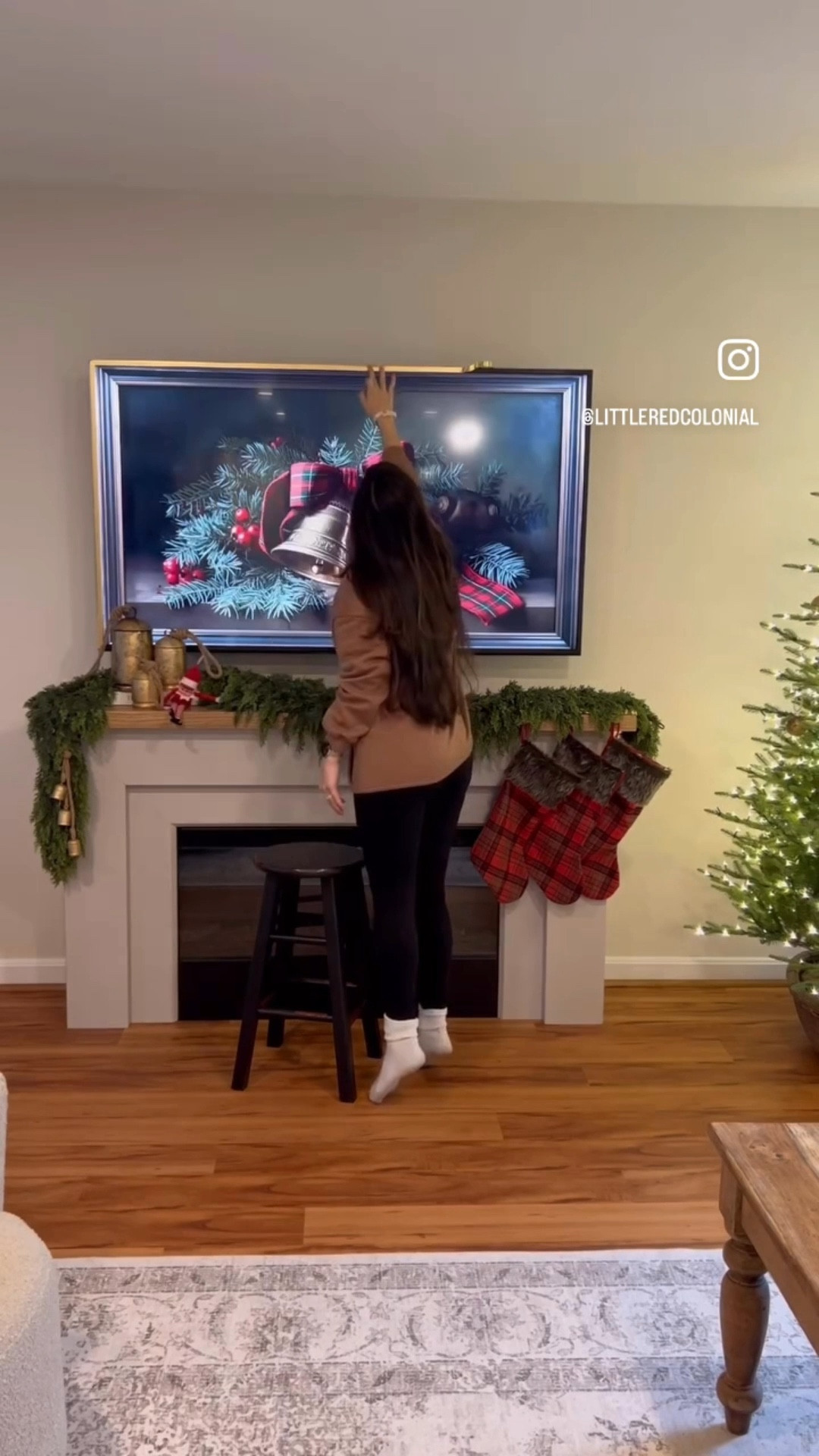 No Frame TV, no problem! 

DIY frame tv | home decor | projects | before and after | transformation | affordable finds | easy upgrade | washi tape | gold | antique gold 

#LTKHoliday #LTKFindsUnder50 #LTKHome