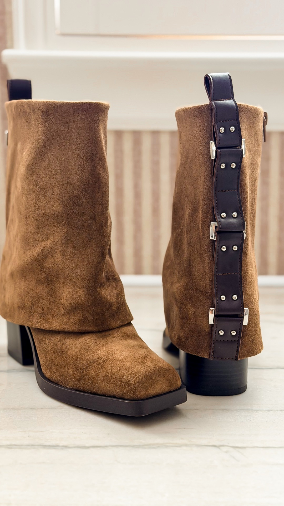 Probably the cutest slouchy boots I’ve ever seen! They are true to size! 
Jacket: tts medium 
Shorts : tts 9