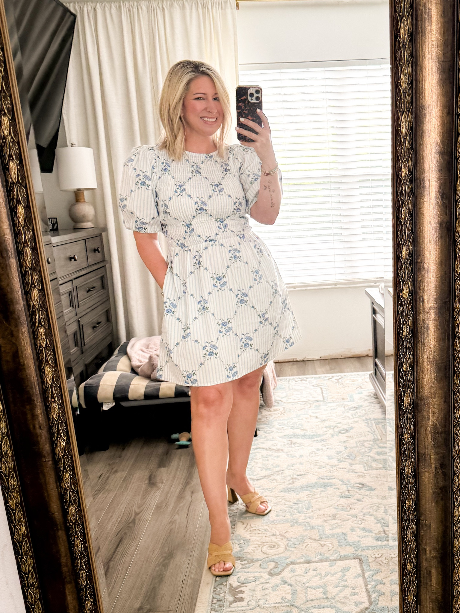 Snagged this dress, it’s not online but they have it in stores! Linking the other colors! 
Wearing a size small 

#LTKgrwm #LTKootd #LTKOver40