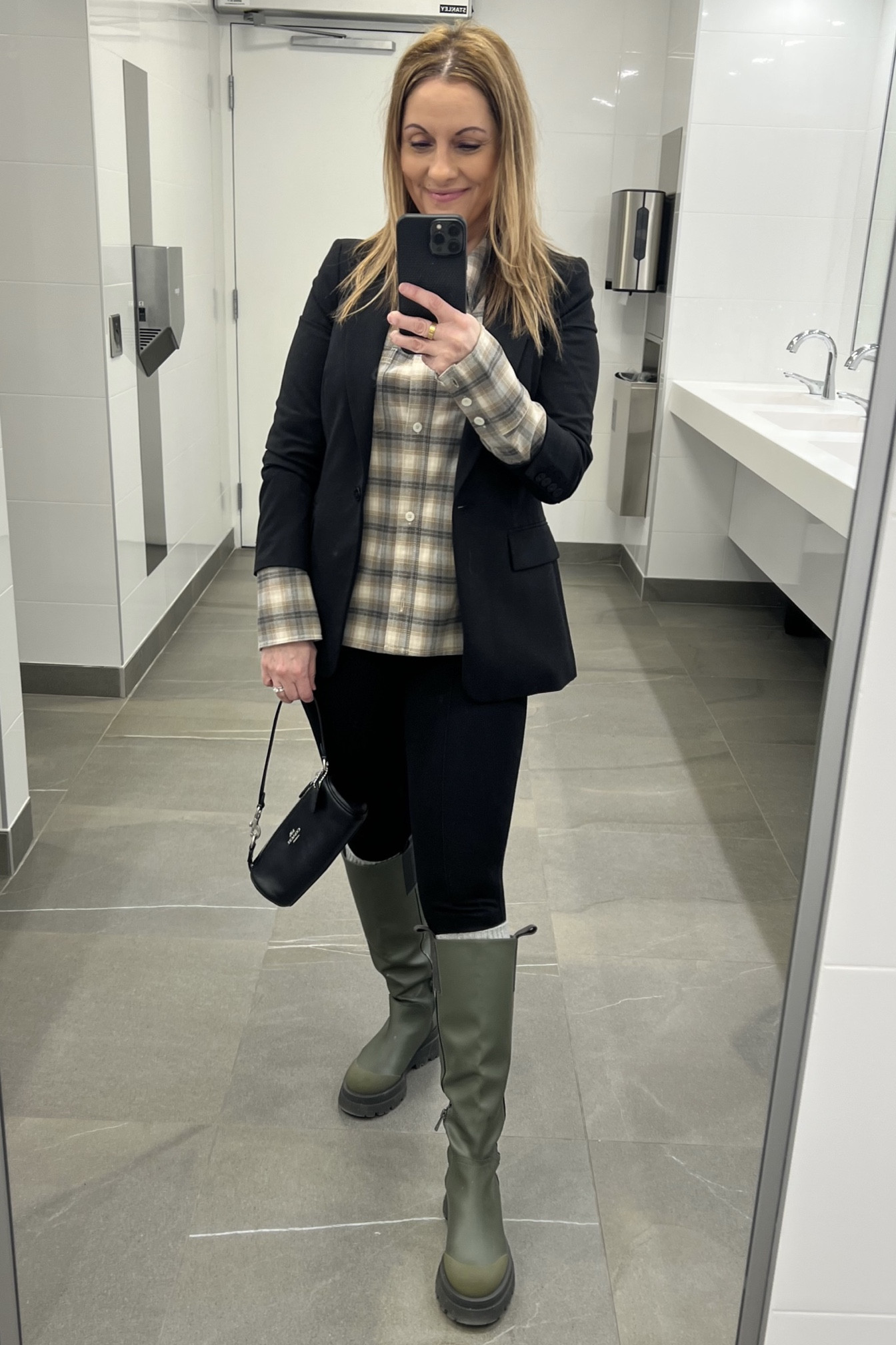 plaid!

#LTKwinter #LTKcanada #LTKfamily