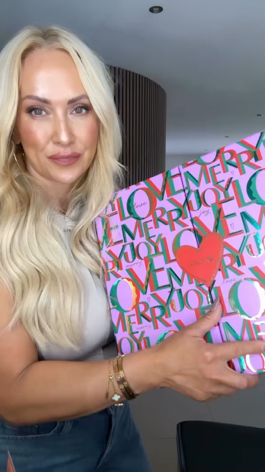 👀de inhoud van de @spacenk adventskalender in 1 minuut - je kunt deze nu al bestellen en dat is fijn want deze mag je eigenlijk niet missen!

Comment ‘SPACE’ voor een link in je dm’s! En bestellen natuurlijk 🤩

#Adventskalender #unboxing #adventcalendar #spaceNK #ad