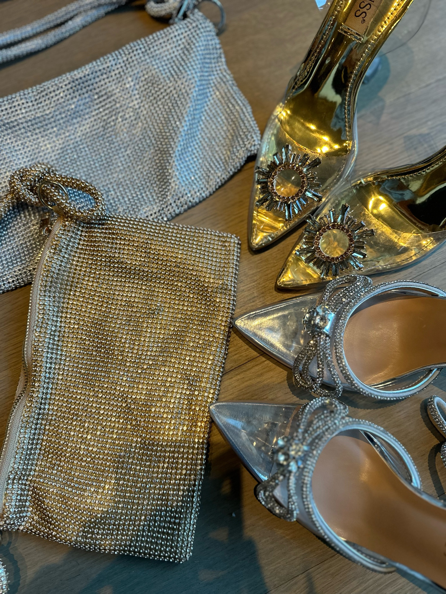 AMAZON HOLIDAY FINDS ✨🪩 
_
Holiday shoes
Gold shoes
Silver shoes
Holiday outfit idea
Sparkly outfit
NYE 
New Year's Eve
Outfit details 

#LTKSeasonal #LTKHoliday #LTKGiftGuide