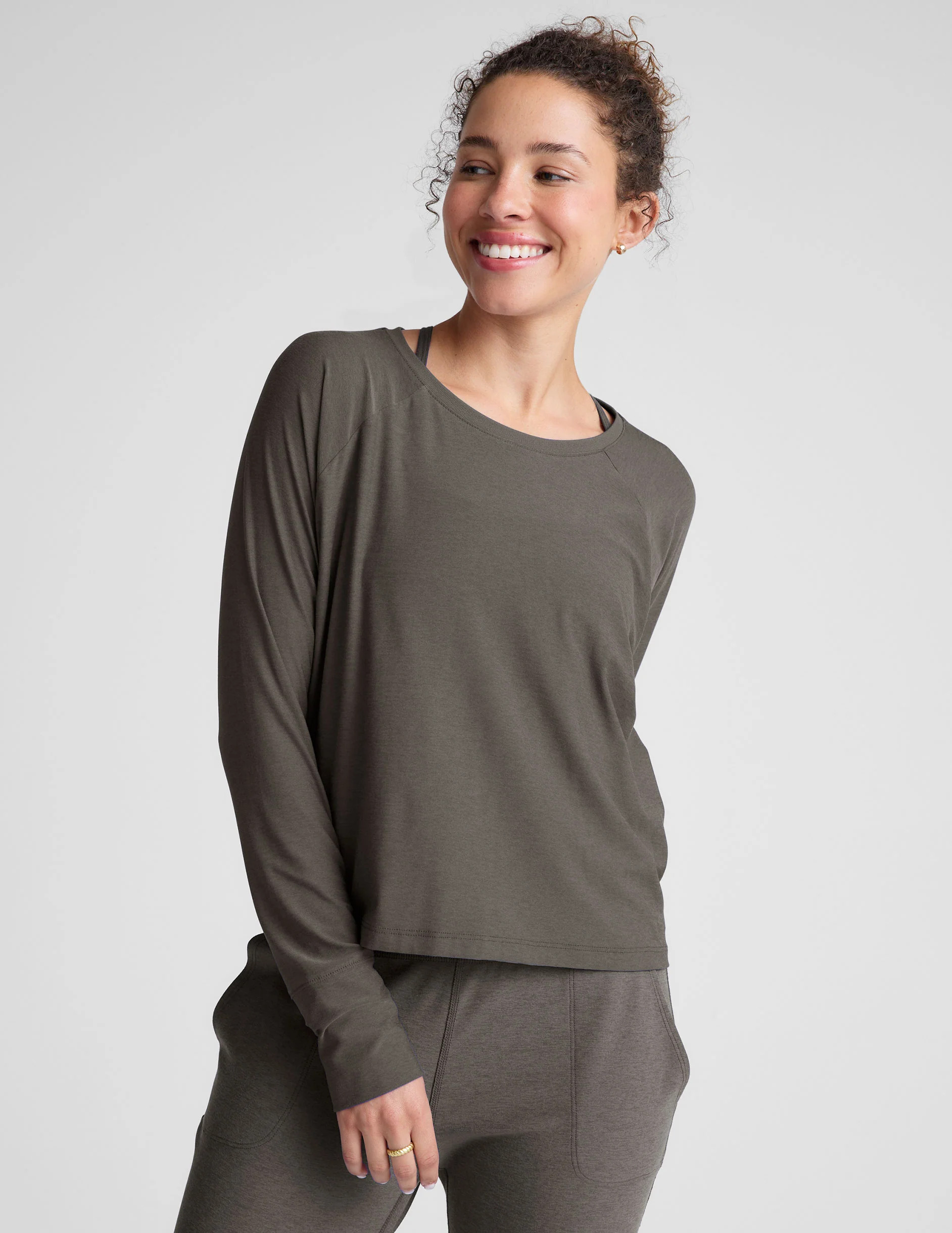 Featherweight Daydreamer Pullover | Beyond Yoga | Beyond Yoga