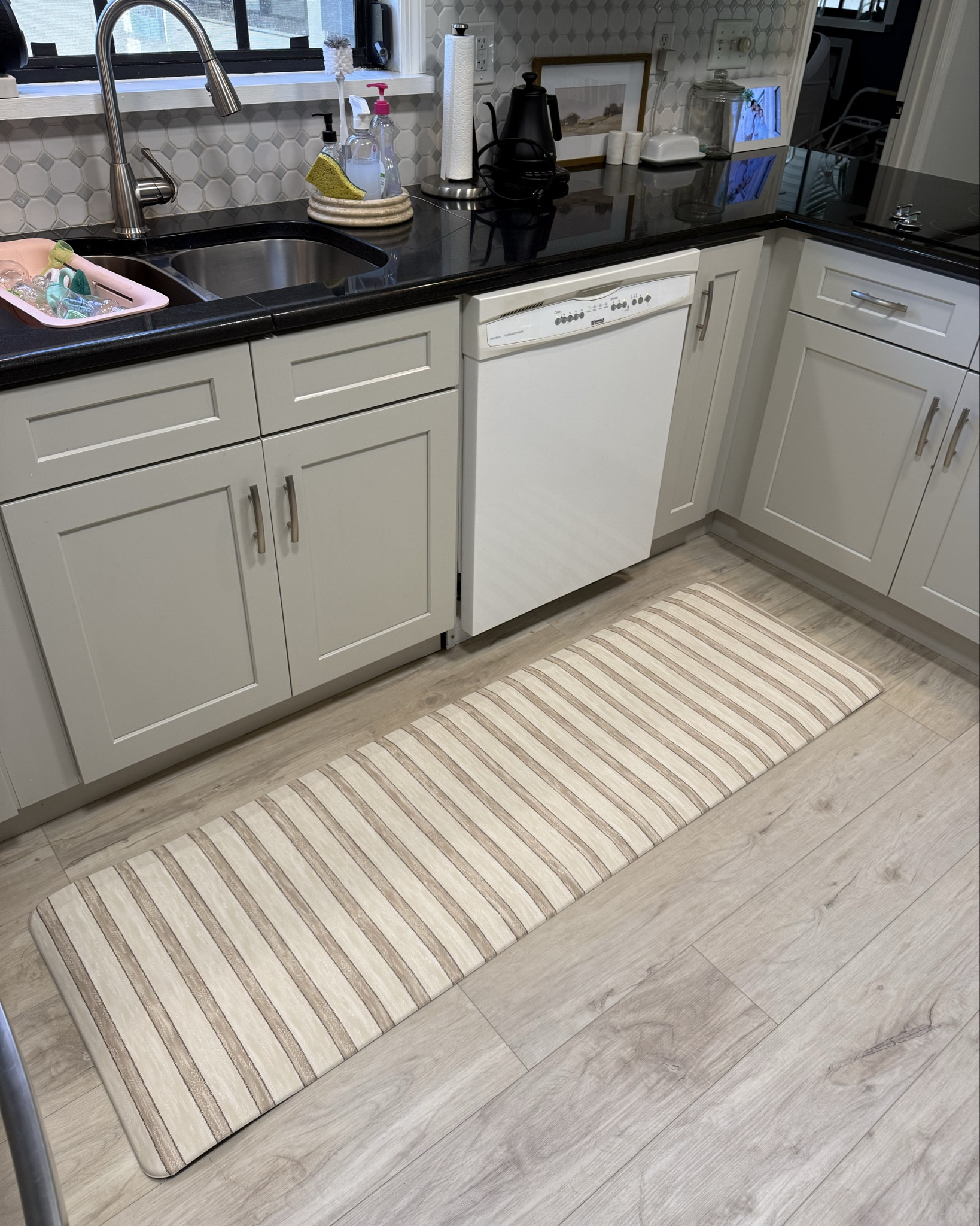 Kitchen floor mat