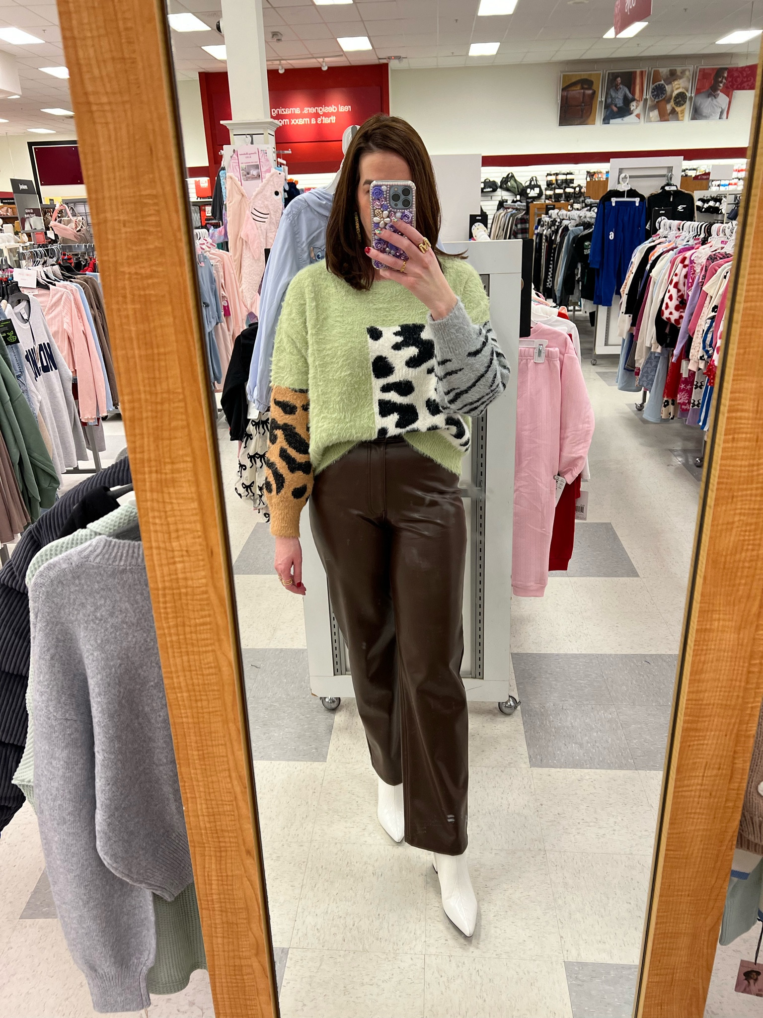 Colorblock leopard print sweater (small). Dark brown leather straight leg pants (27). White boots (8.5). #sweater #sweaters #leopardsweater #colorblocksweater #pants #straightlegpants #leatherpants #brownpants #boots #whiteboots #winteroutfit 

#LTKSeasonal #LTKFindsUnder100 #LTKStyleTip