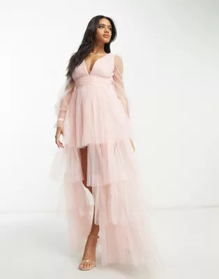 Lace & Beads - Exclusives - Gelaagde maxi-jurk met doorschijnende mouwen en ongelijke zoom in bei... | ASOS (Global)