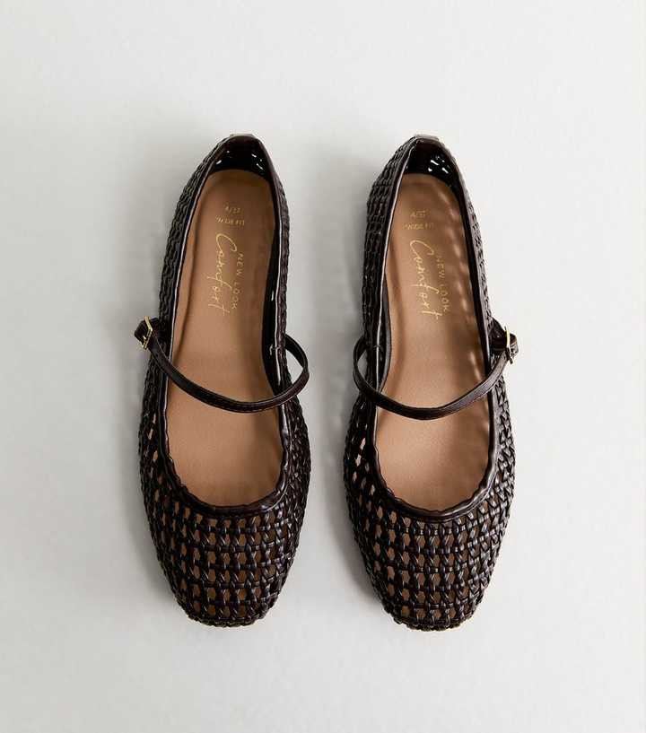Wide Fit Chocolate Faux Leather Woven Mary Jane Pumps | New Look | New Look (UK)