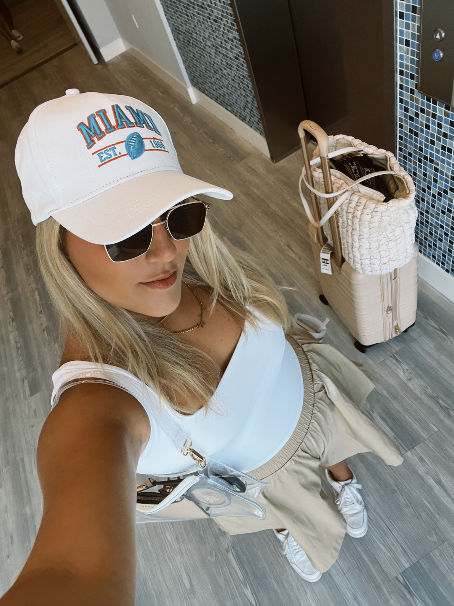 Game day outfit 

#LTKmidsize #LTKtravel #LTKstyletip