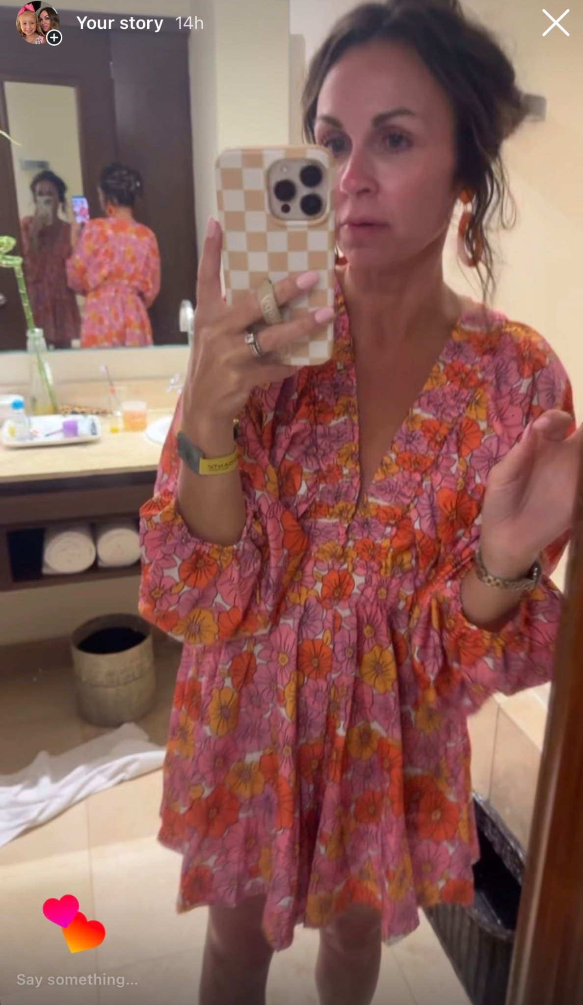Low quality screen grab, cute quality outfits 🩷♥️🧡 

#LTKSeasonal #LTKootd #LTKOver40