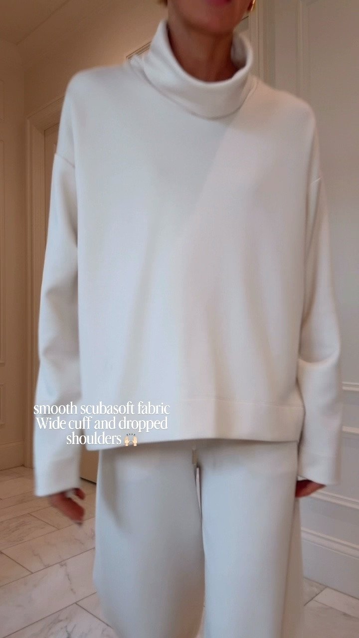 This buttery soft matching set just dropped from my fall collection with @Splendid! Linking all the pieces here. I’m 5’7 wearing my true size small!

#LTKootd #LTKSeasonal #LTKOver40