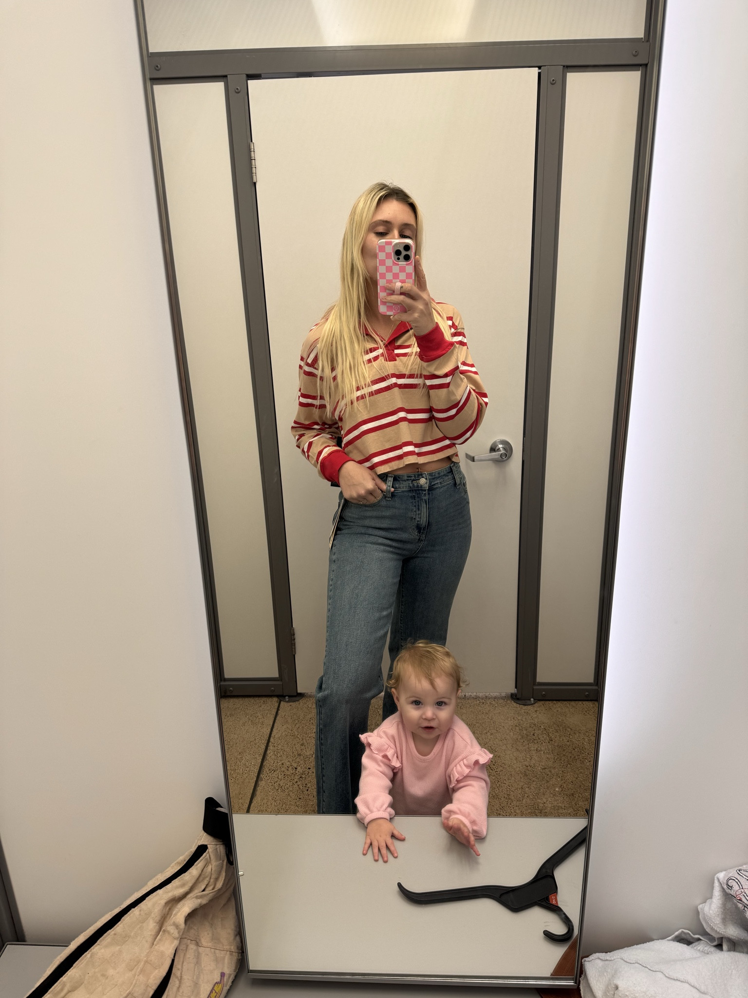 Found the cutest top and jeans at Walmart the other day!! 

Top is a No Boundaries brand but it’s Stranger things labeled on clearance for $7!! 

Jeans are $17 and I sized all the way down to an XS - I normally wear a medium! If you’re unsure I’d go try them on in store but I’m in love with the jeans!!

#LTKgrwm #LTKootd #LTKSaleAlert