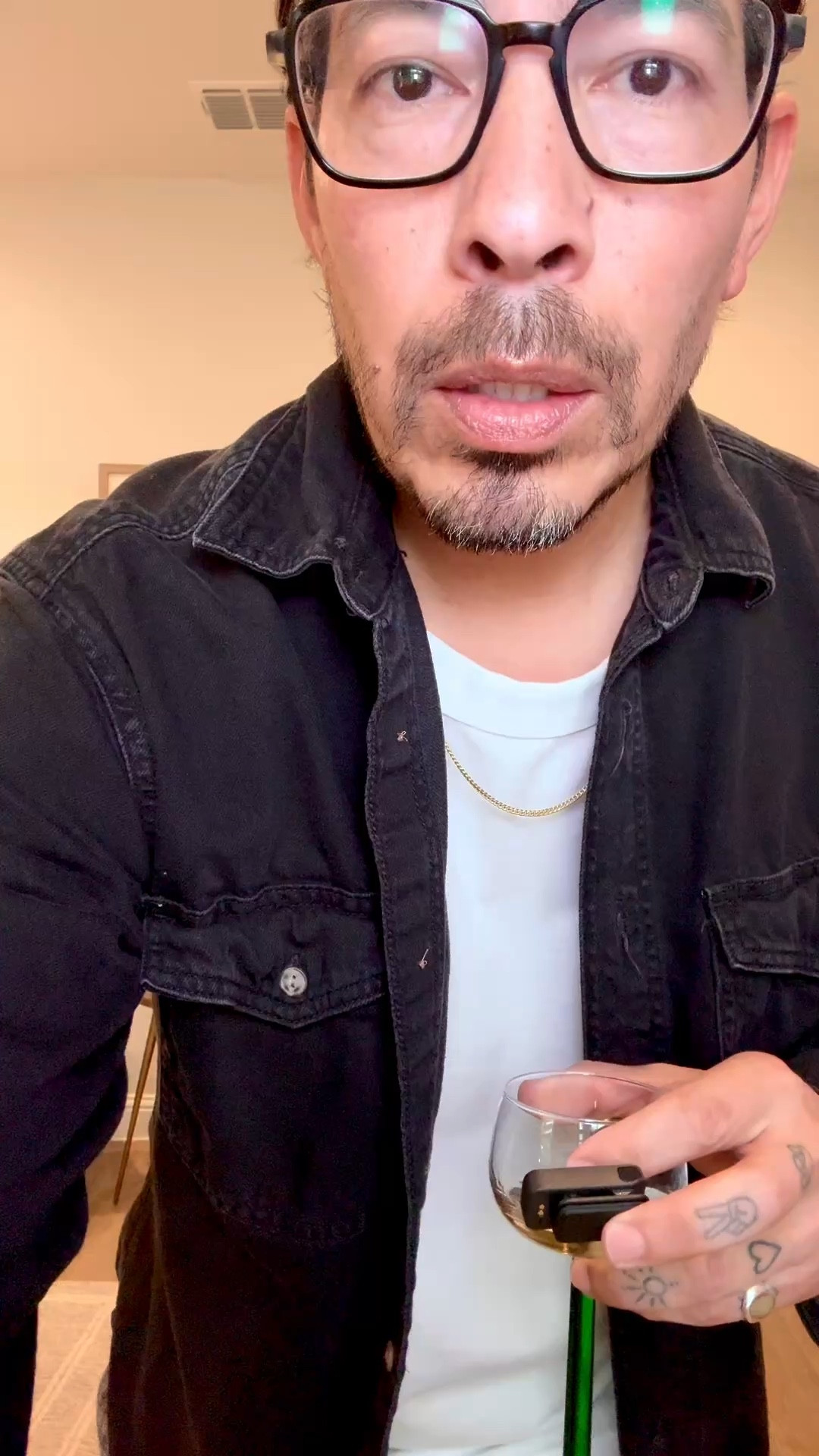 Spurs game fit @gapstyle 

#LTKMens #LTKootd