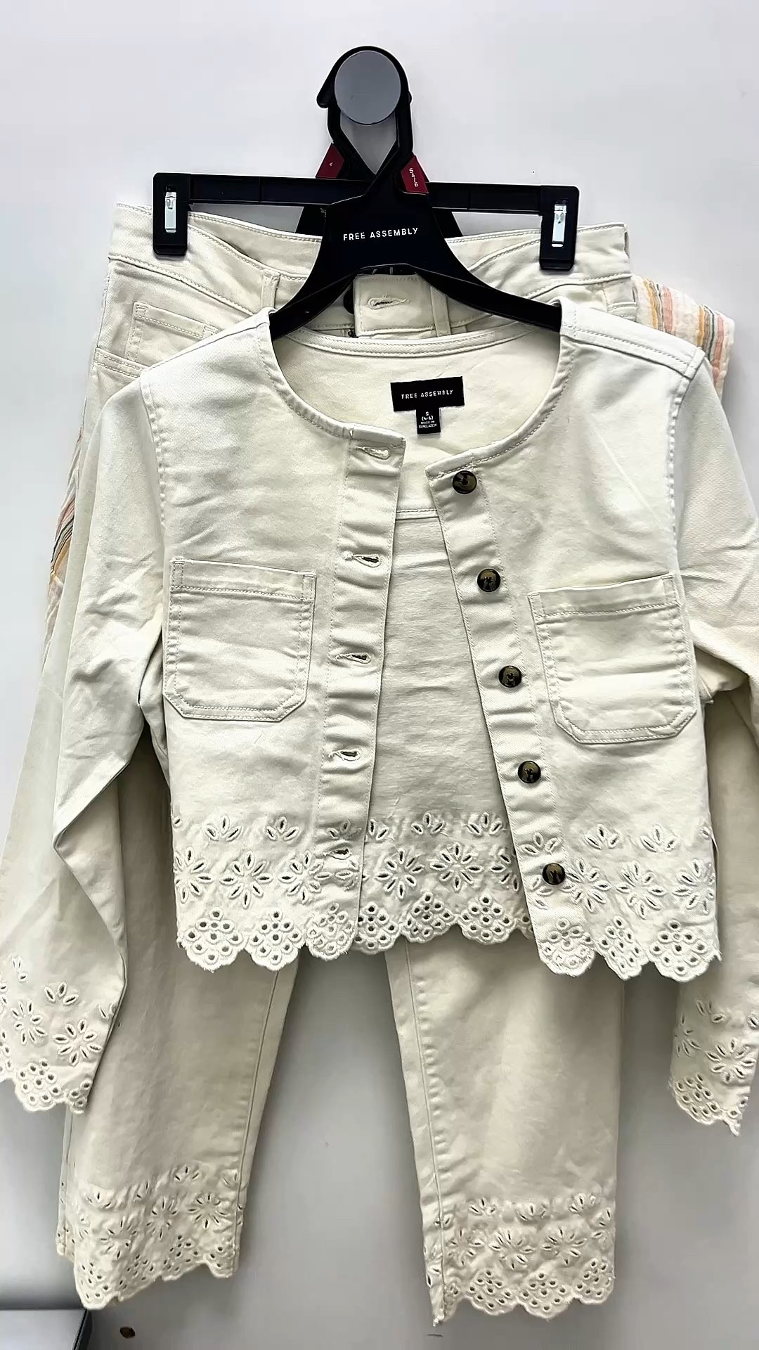 Eyelet hem denim set and Hilaria Cotton Ruffle Top #springfashion #summerfashion

#LTKootd #LTKgrwm #LTKOver40