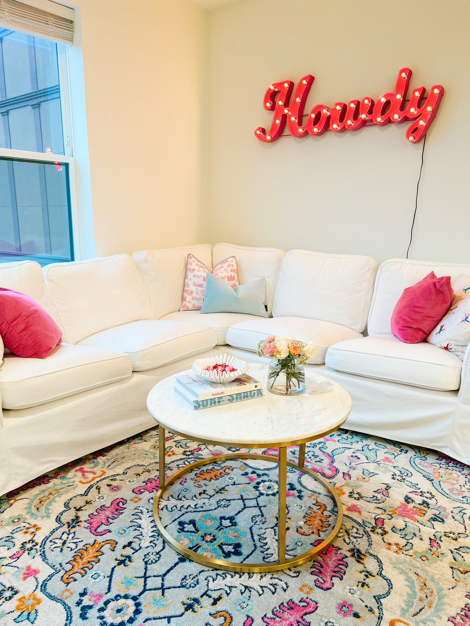 Living room refresh 💕🌷 
#competition 

#LTKFind #LTKhome