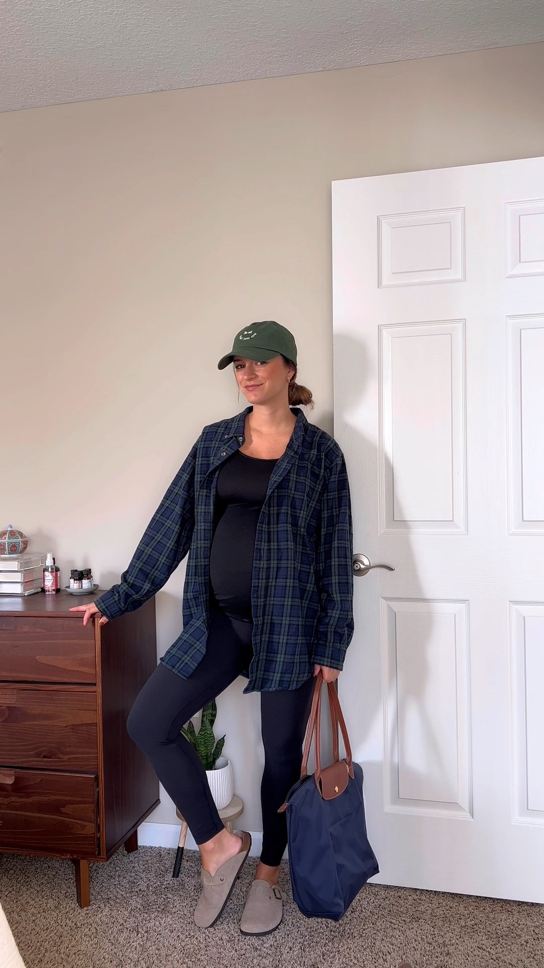 Flannel, leggings, and Birkenstock casual ootd 

#LTKSeasonal