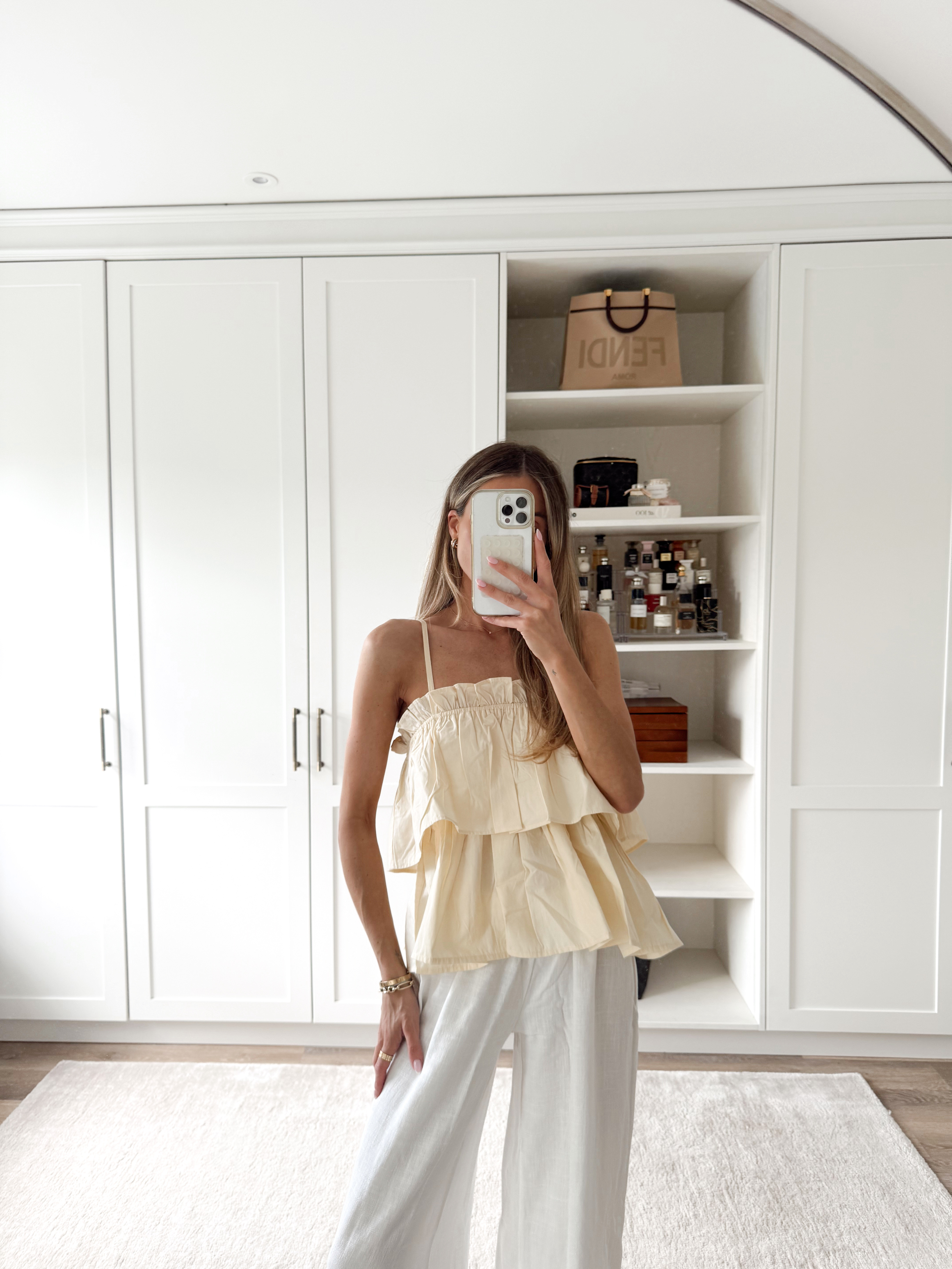Cute Boohoo ruffle top!

Tops | Summer Fashion | Boohoo UK 

 #LTKuk #LTKsummer