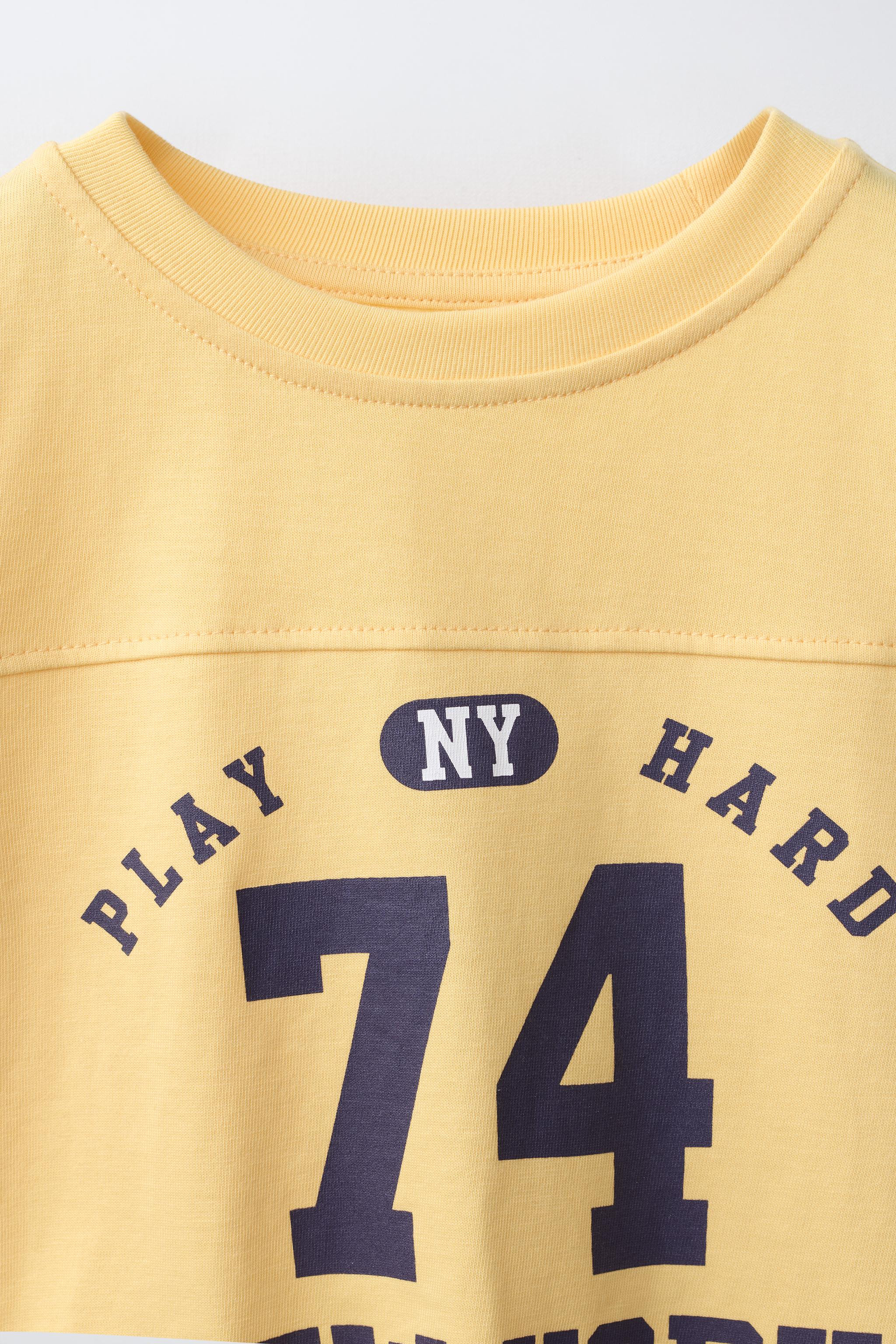 VARSITY GRAPHIC T-SHIRT | Zara US