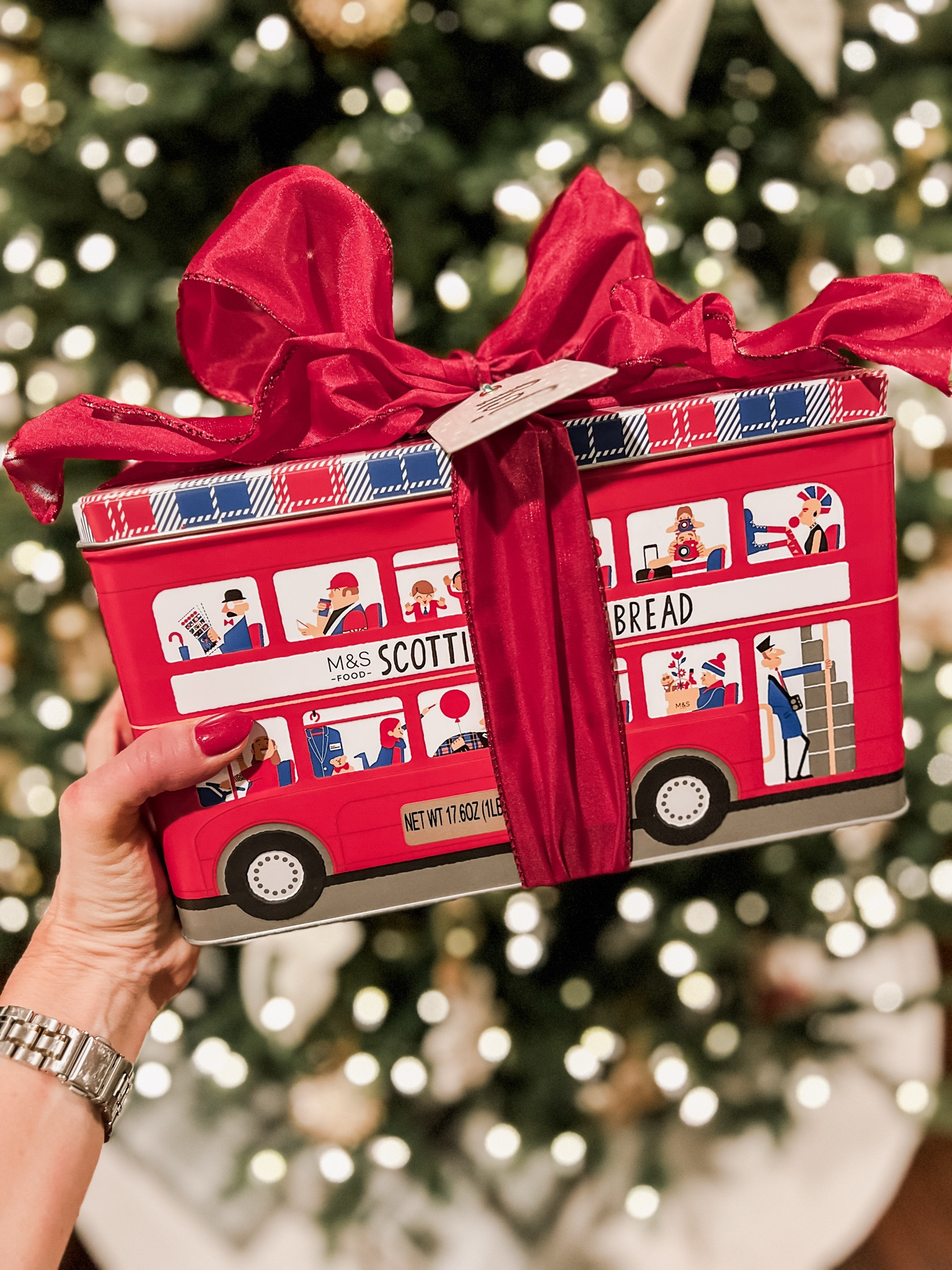 The best tasting shortbread cookies! This is a great gift for classroom helpers, teachers, and more.  It would look great with a gift card attached, too!

#LTKGiftGuide #LTKHoliday