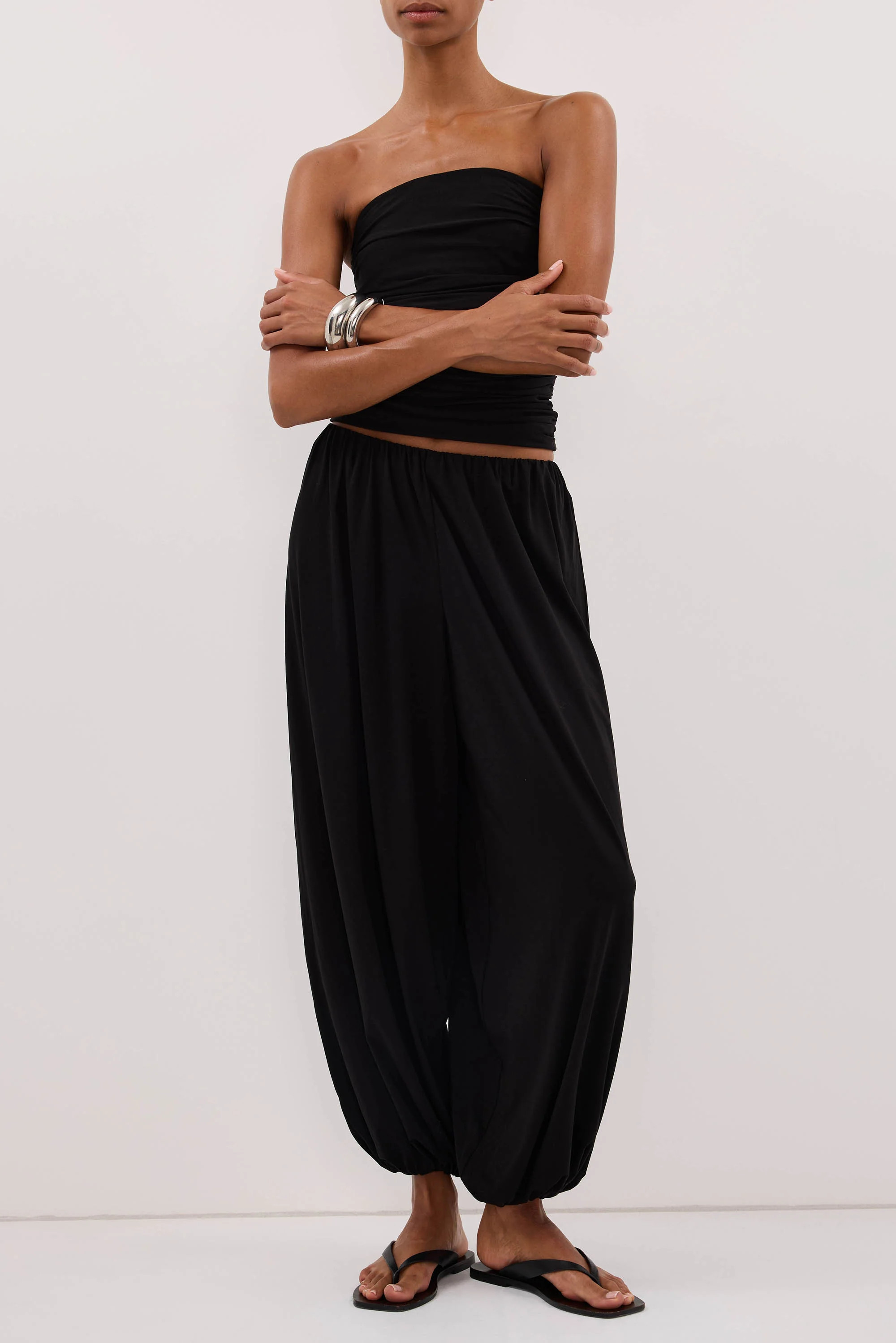 SHARI BLACK MODAL BALLOON PANT | DISSH